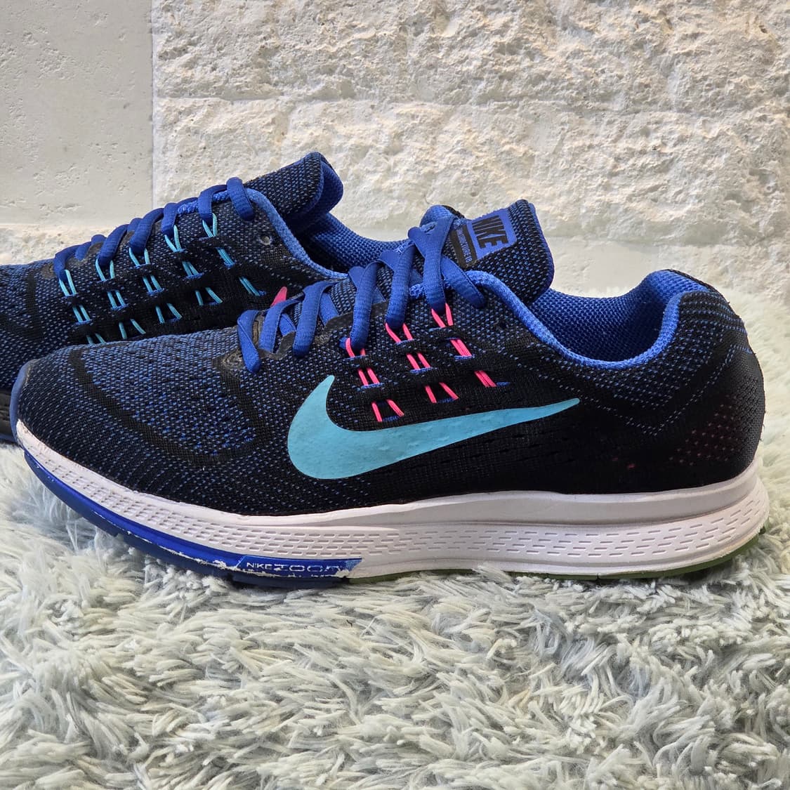2q-4:나이키 줌 스트럭처 18 블루/블랙 러닝화 (24.5cm) 상품이미지2