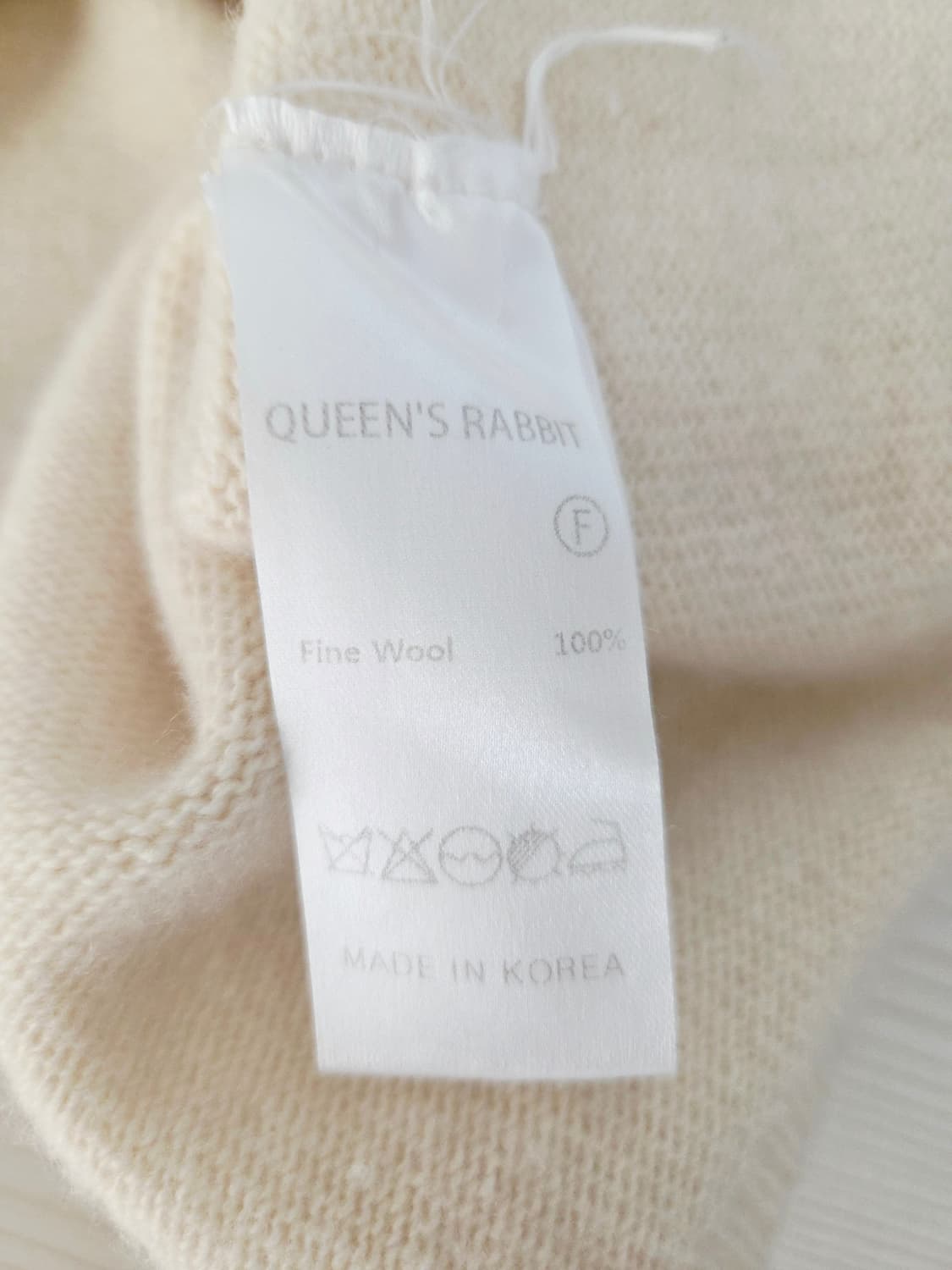 QUEEN'S RABBIT 퀸즈래빗 파인울 100% 반팔 니트 상품이미지7