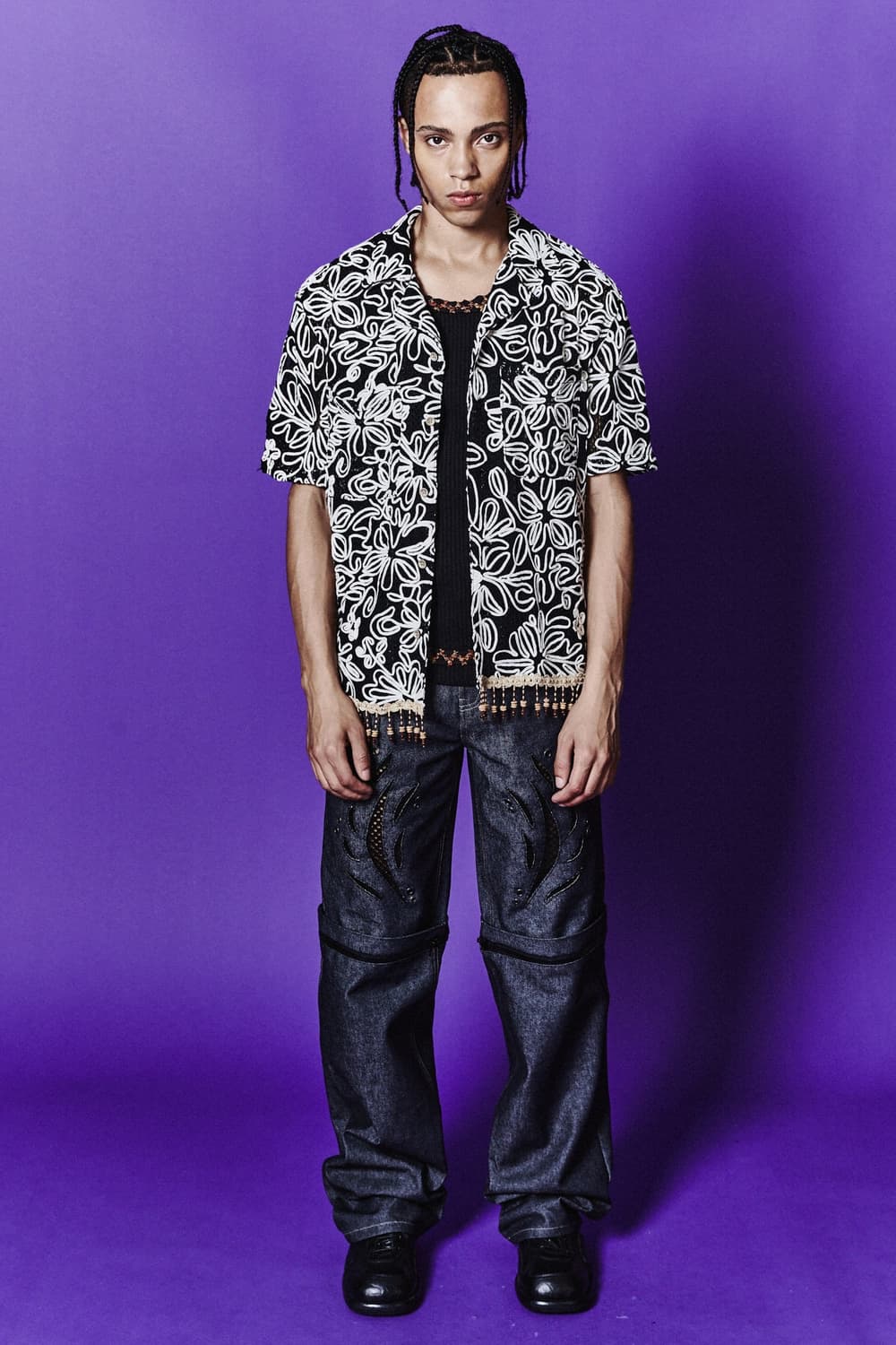 앤더슨벨 레이저 컷아웃 와이드진 판매합니다. 상품이미지3