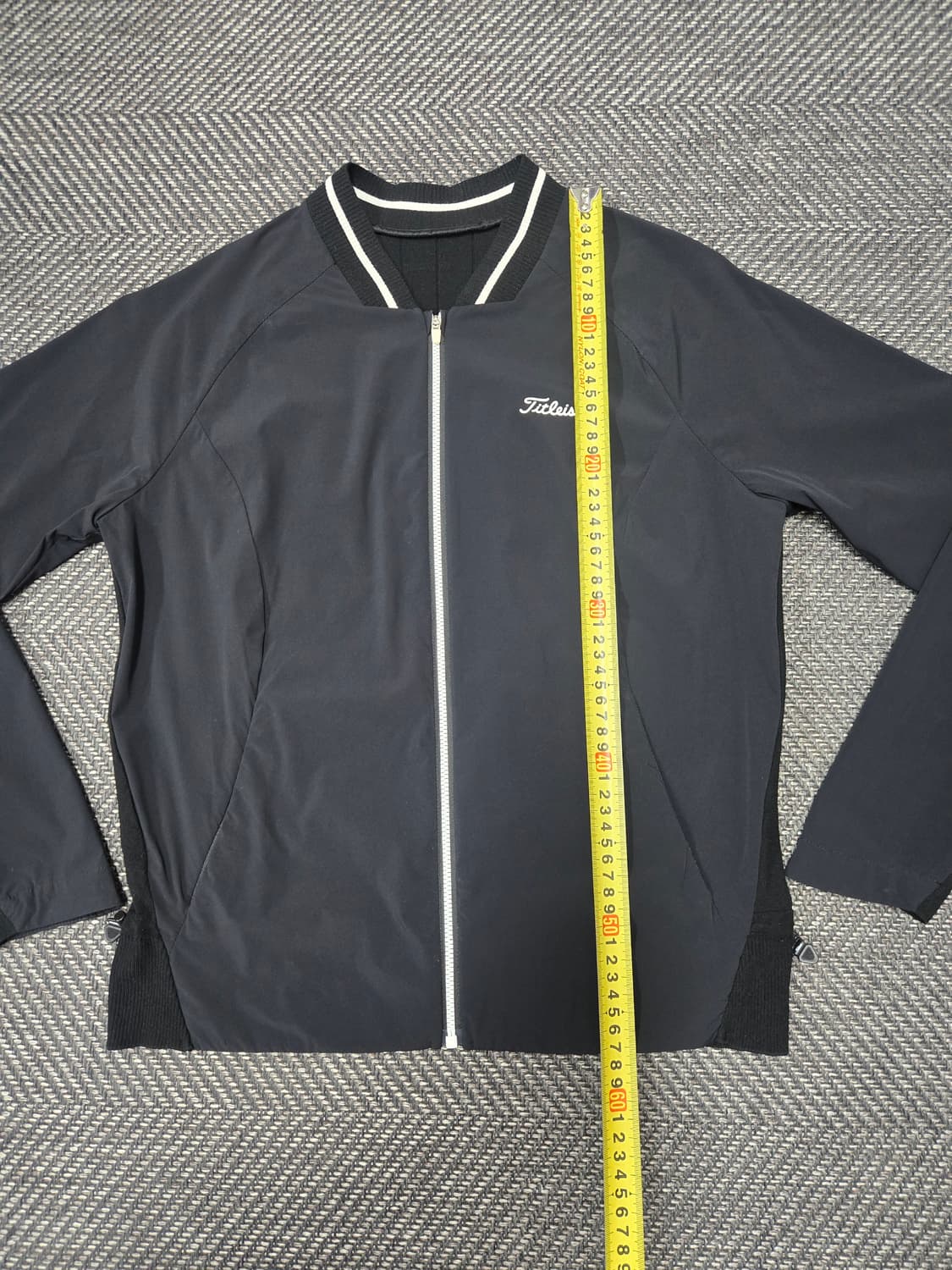 타이틀리스트 니트 블랙 봄버 자켓 상품이미지8