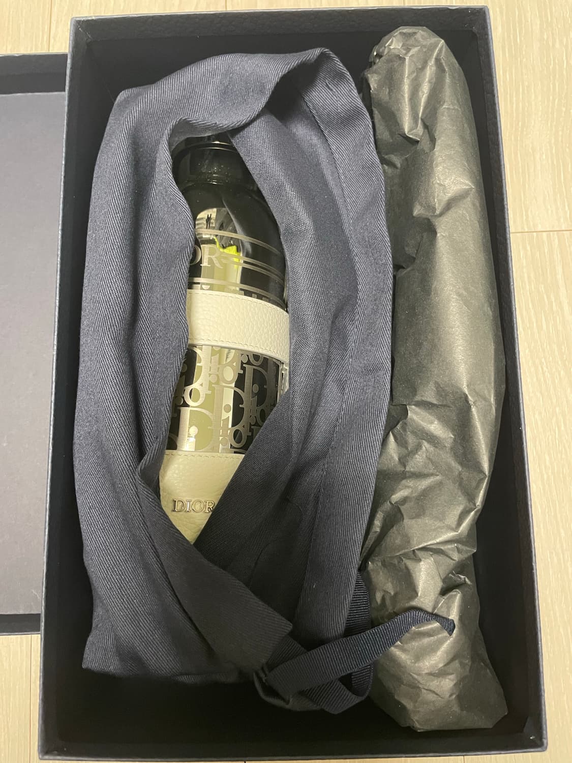 디올 스탠 오블리크 텀블러 화이트 풀박스 새상품 상품이미지3