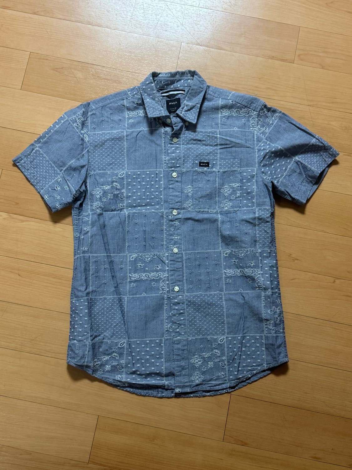 RVCA 루카 (서프 브랜드) 하프셔츠 상품이미지1