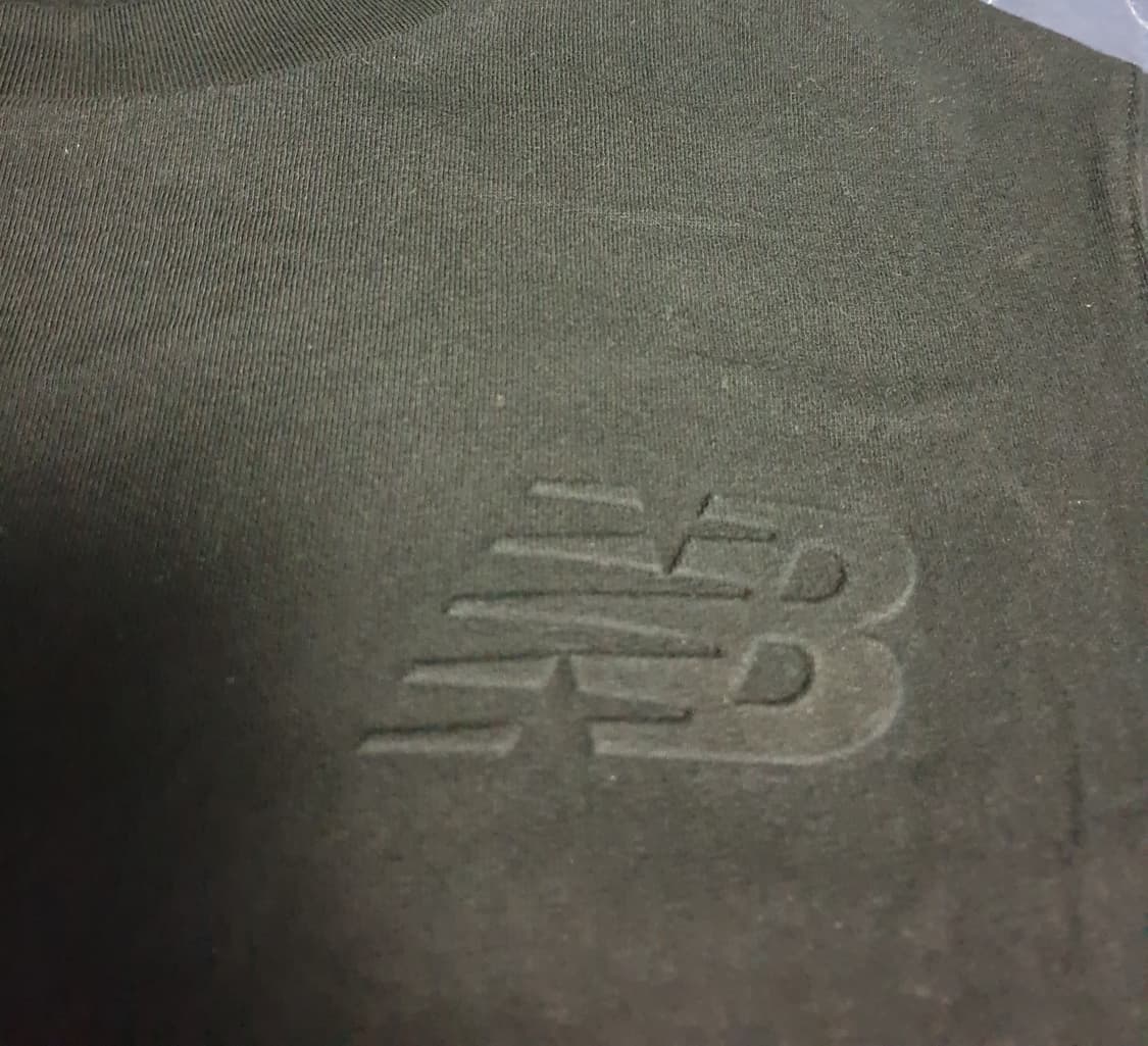 뉴발란스 볼륨로고 반팔티 블랙 (S) 상품이미지2