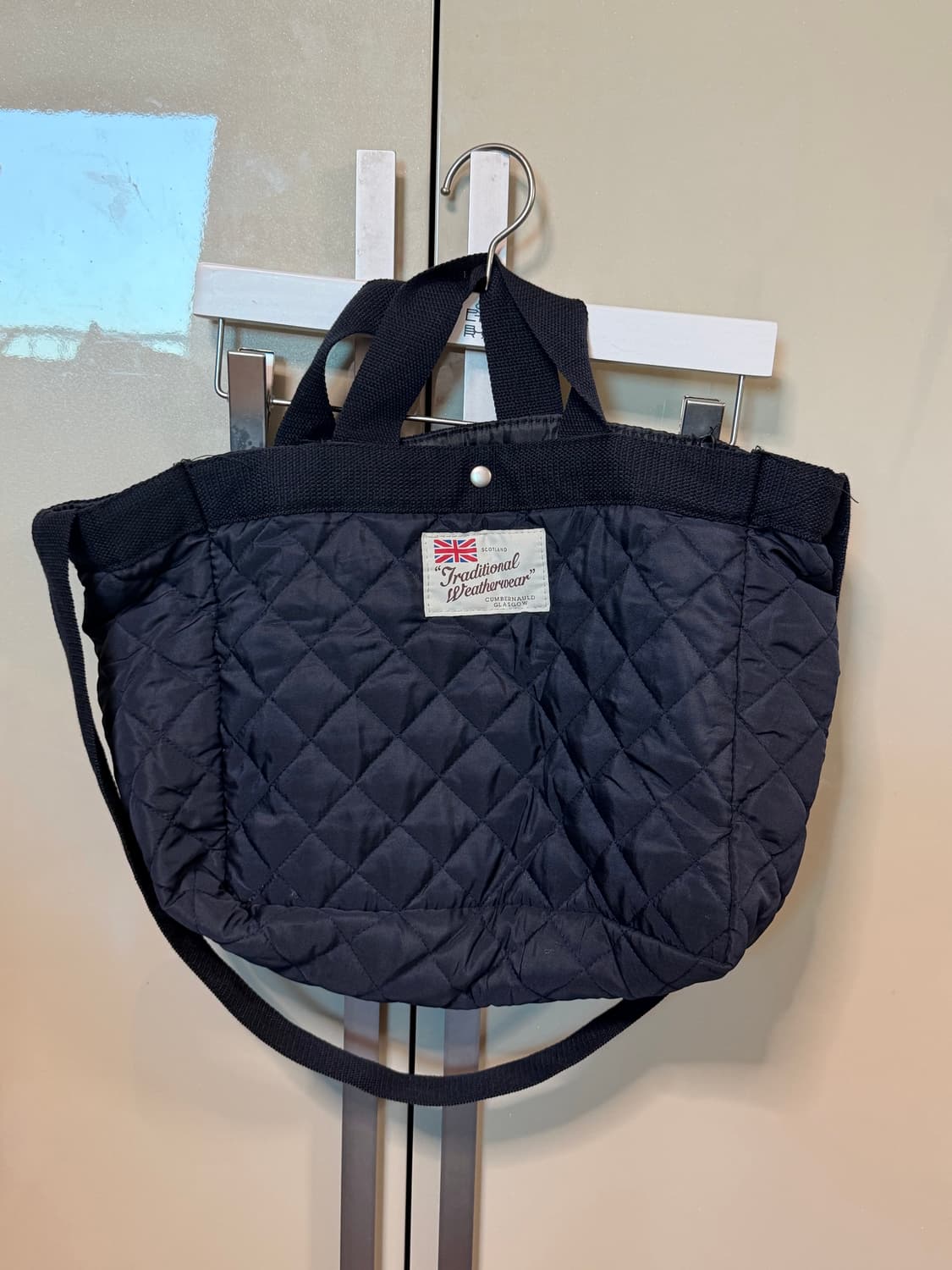 트래디셔널 웨더웨어 투웨이 퀼팅백 상품이미지1