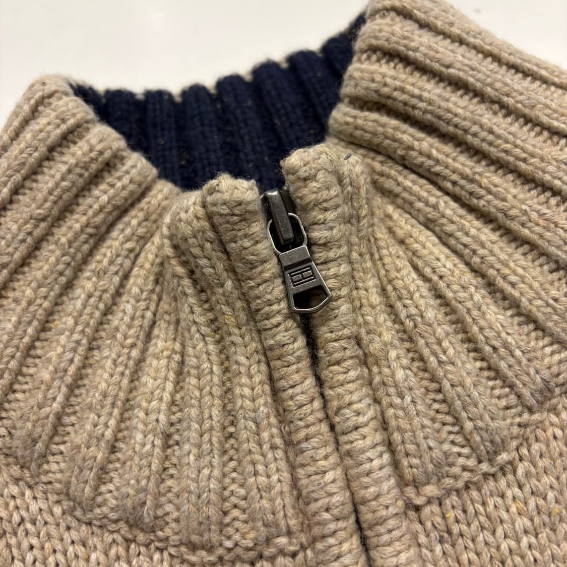 [M] 타미힐피거 패턴 하프넥 울 니트 스웨터 집업 D590 상품이미지4