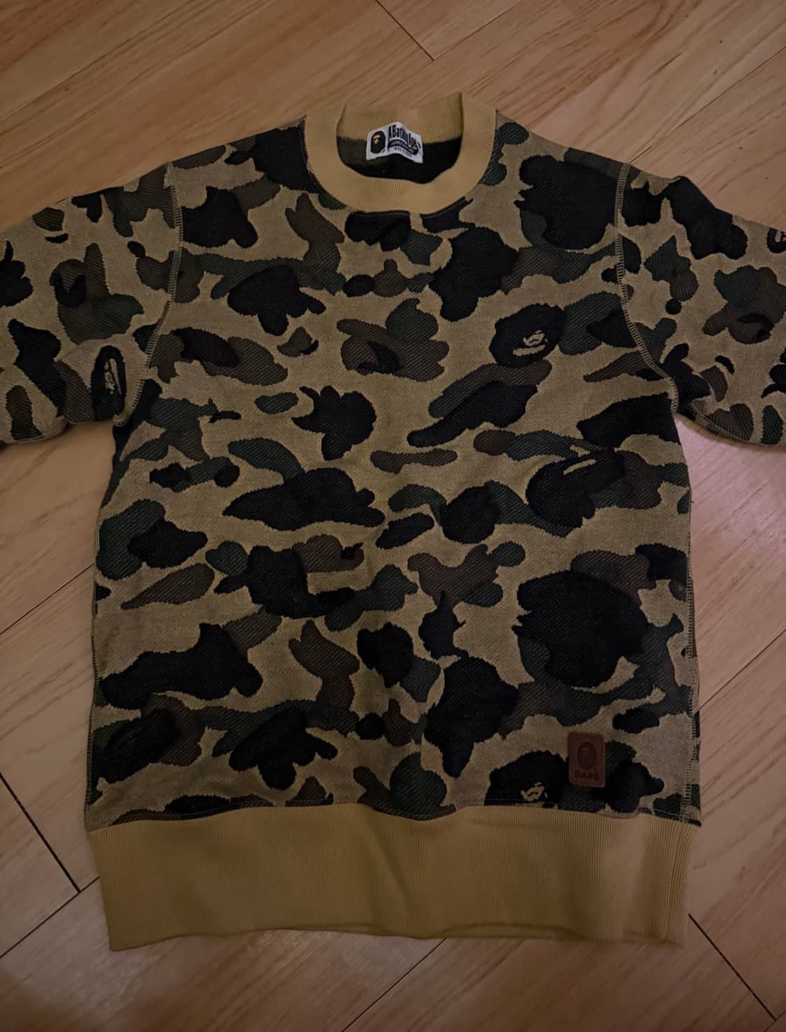 Bape 베이프 카모 맨투맨 상품이미지1