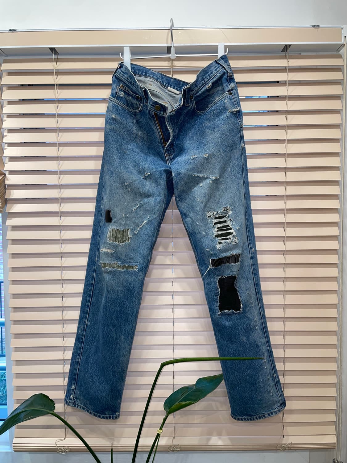 Gm Atelier-battleworn ripped denim 상품이미지1