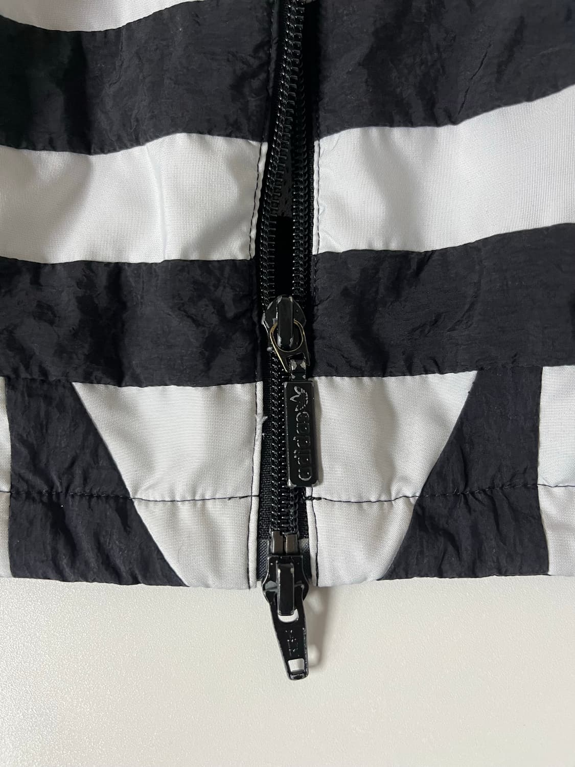 M) 아디다스 크롭 바람막이 자켓 블랙 상품이미지9