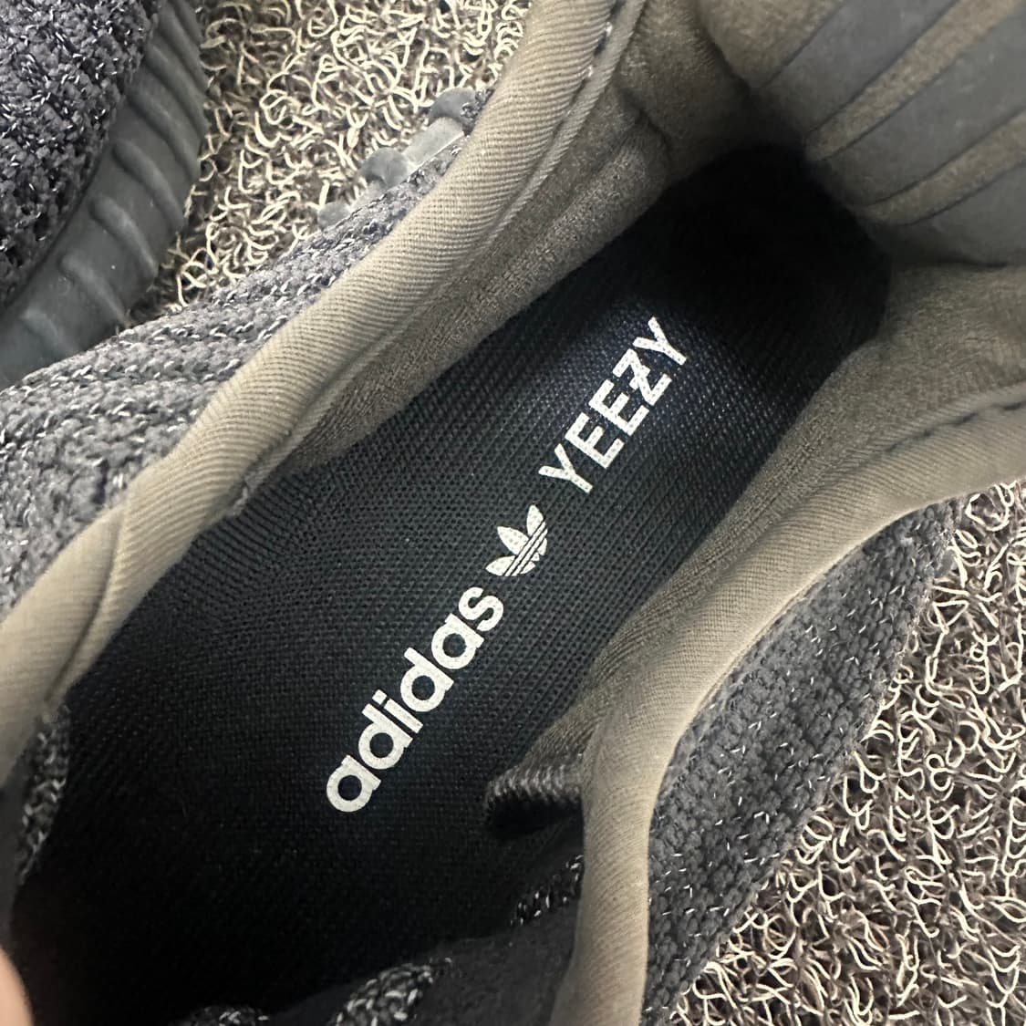 아디다스 이지부스트 350 V2 블랙 275사이즈 상품이미지5