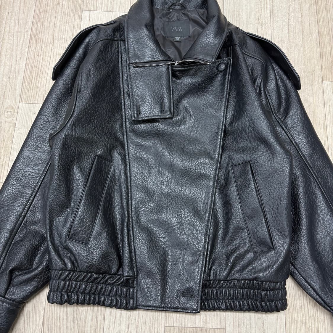 자라 레더자켓 공용 상품이미지4