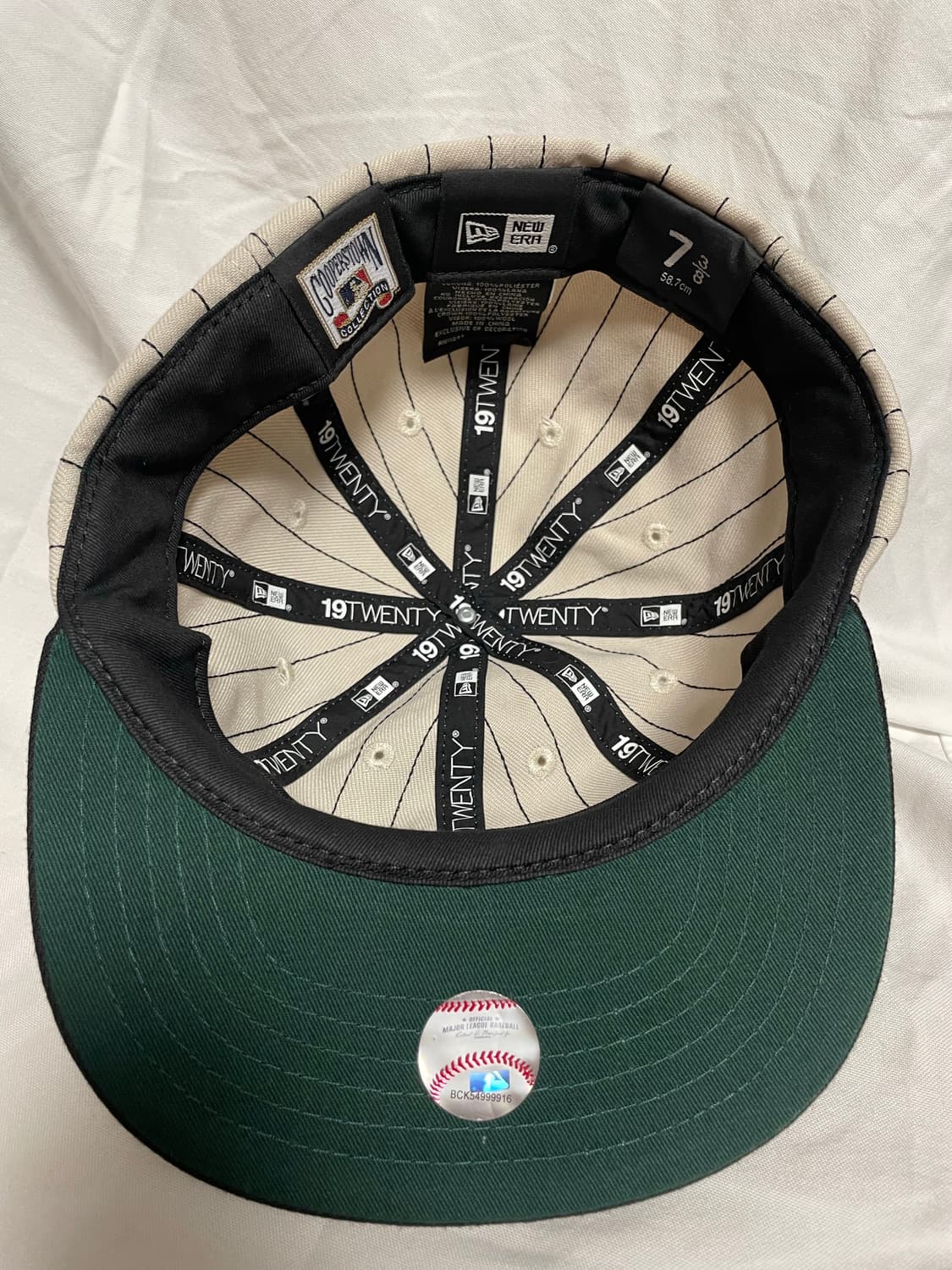 뉴에라 뉴욕 양키스 스트라이프 볼캡 7 3/8 상품이미지3