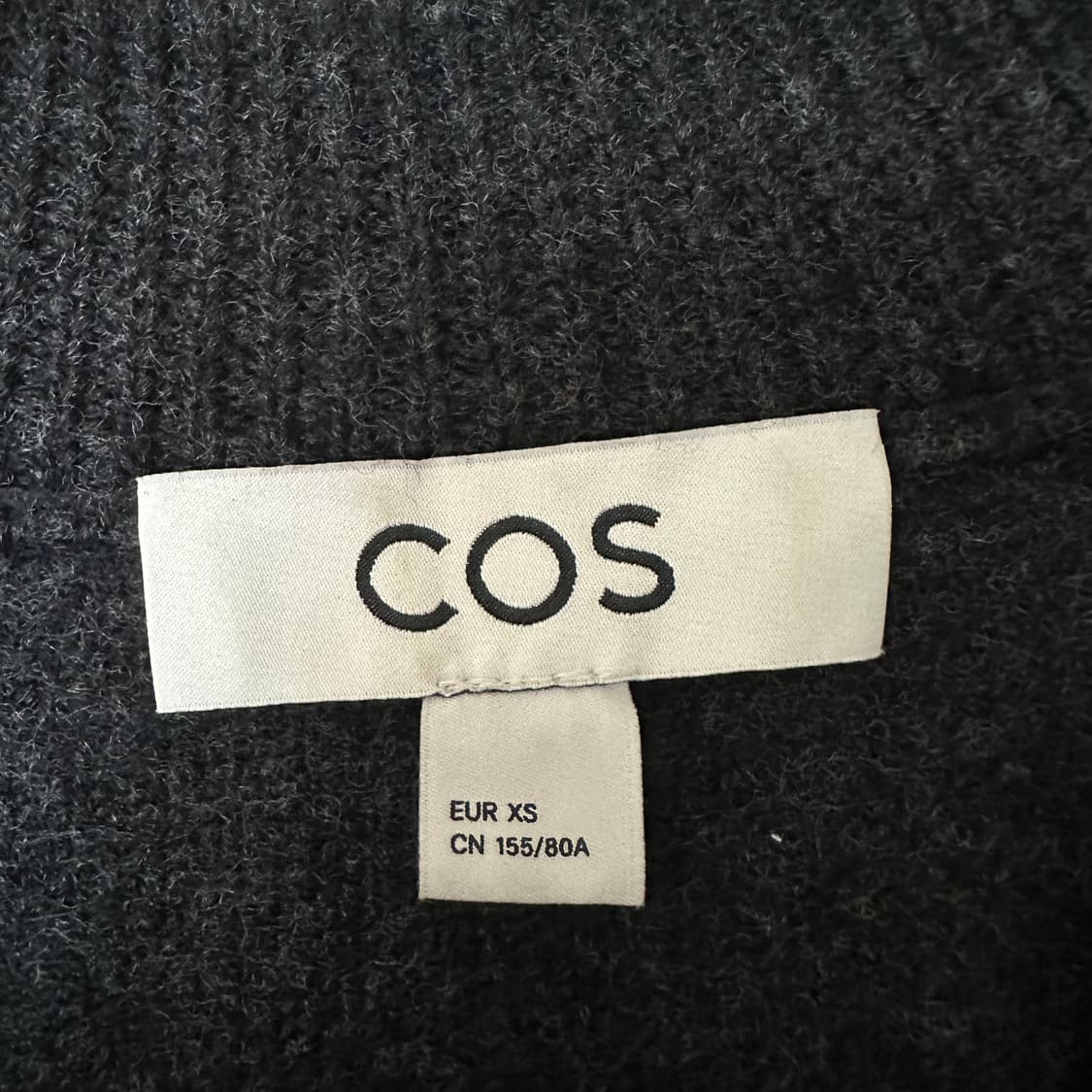우먼XS COS 코스 울 니트 차콜 상품이미지3