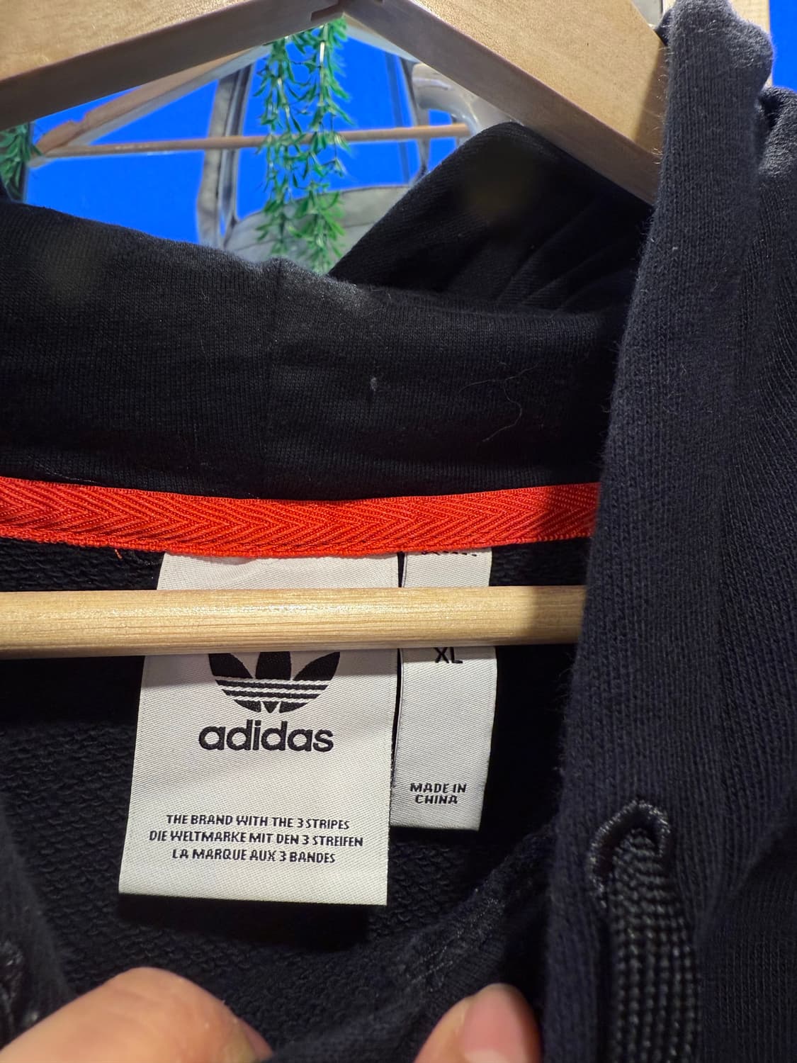 아디다스 V DAY 블랙 후드티 상품이미지2