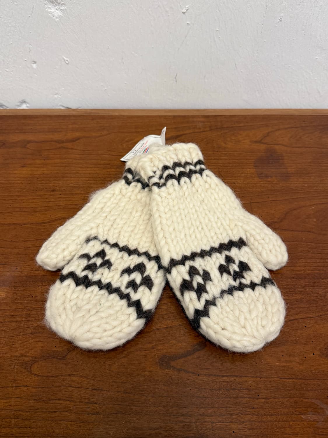 Canada Cowichan Hand Knit Wool Mittens 상품이미지2