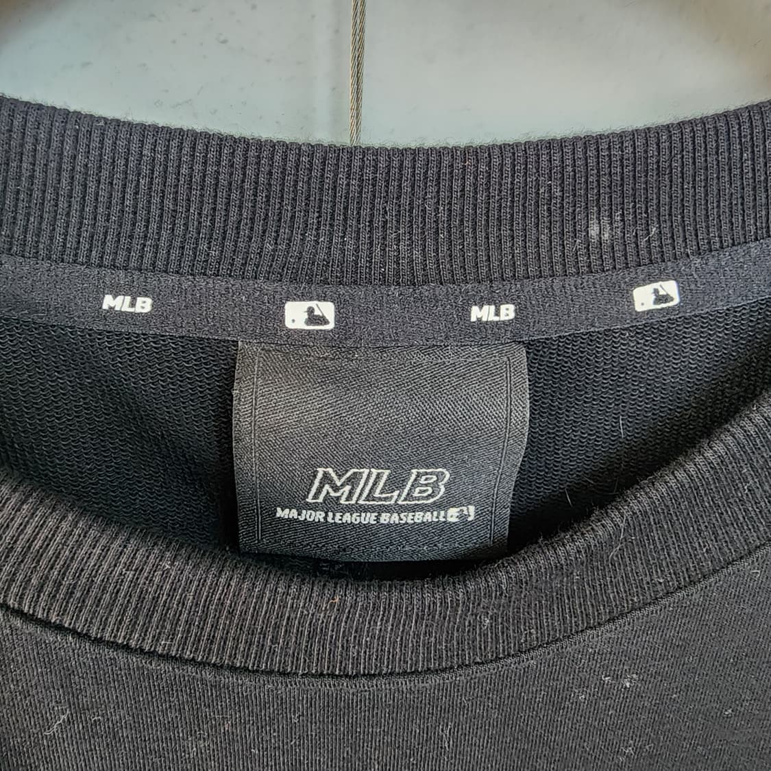 MLB 뉴욕 블랙 맨투맨티 상품이미지4