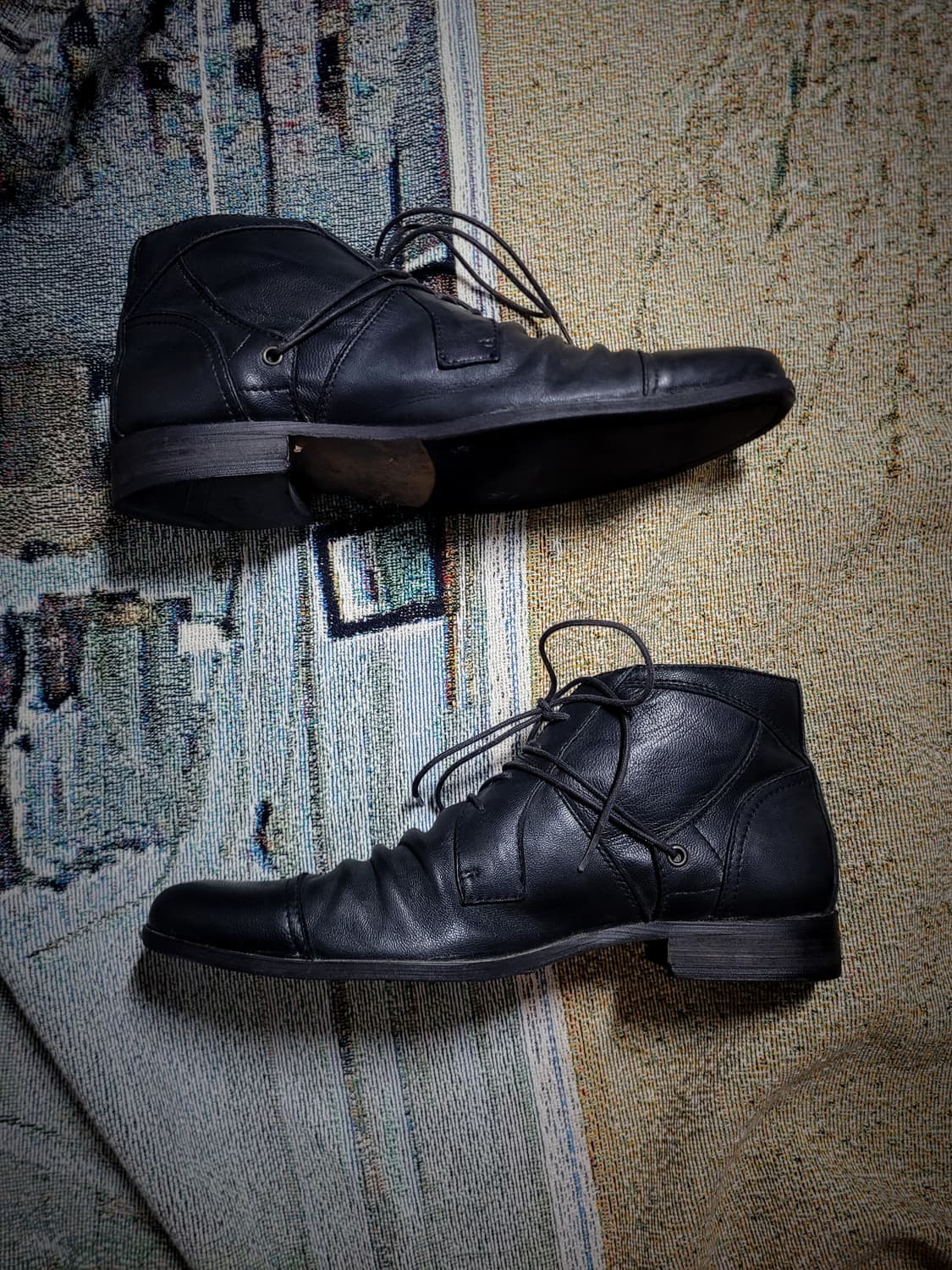 훕데두 레이스 스루 주름가공 레더 부츠 상품이미지3