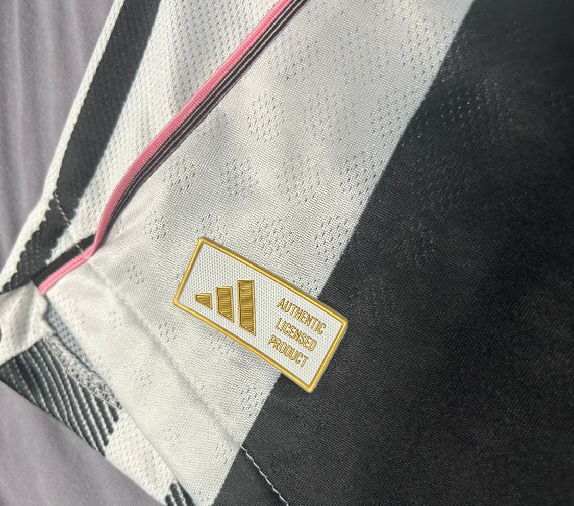 25/26 유벤투스 홈 어센틱 유니폼 상품이미지4