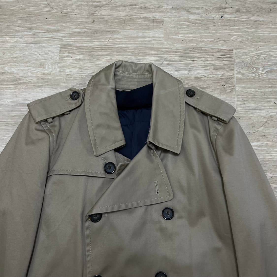 바나나 리퍼블릭 안감 내피 더블 트렌치코트 [라이트 베이지] M/95 상품이미지2