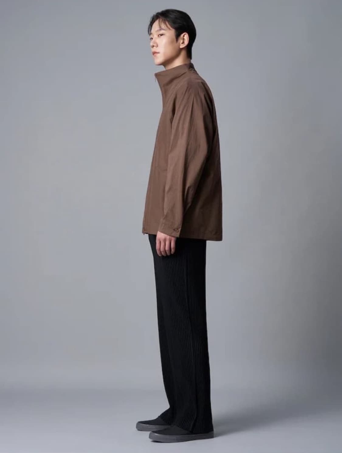 옴므플리세 뒷트임 팬츠 1 상품이미지1