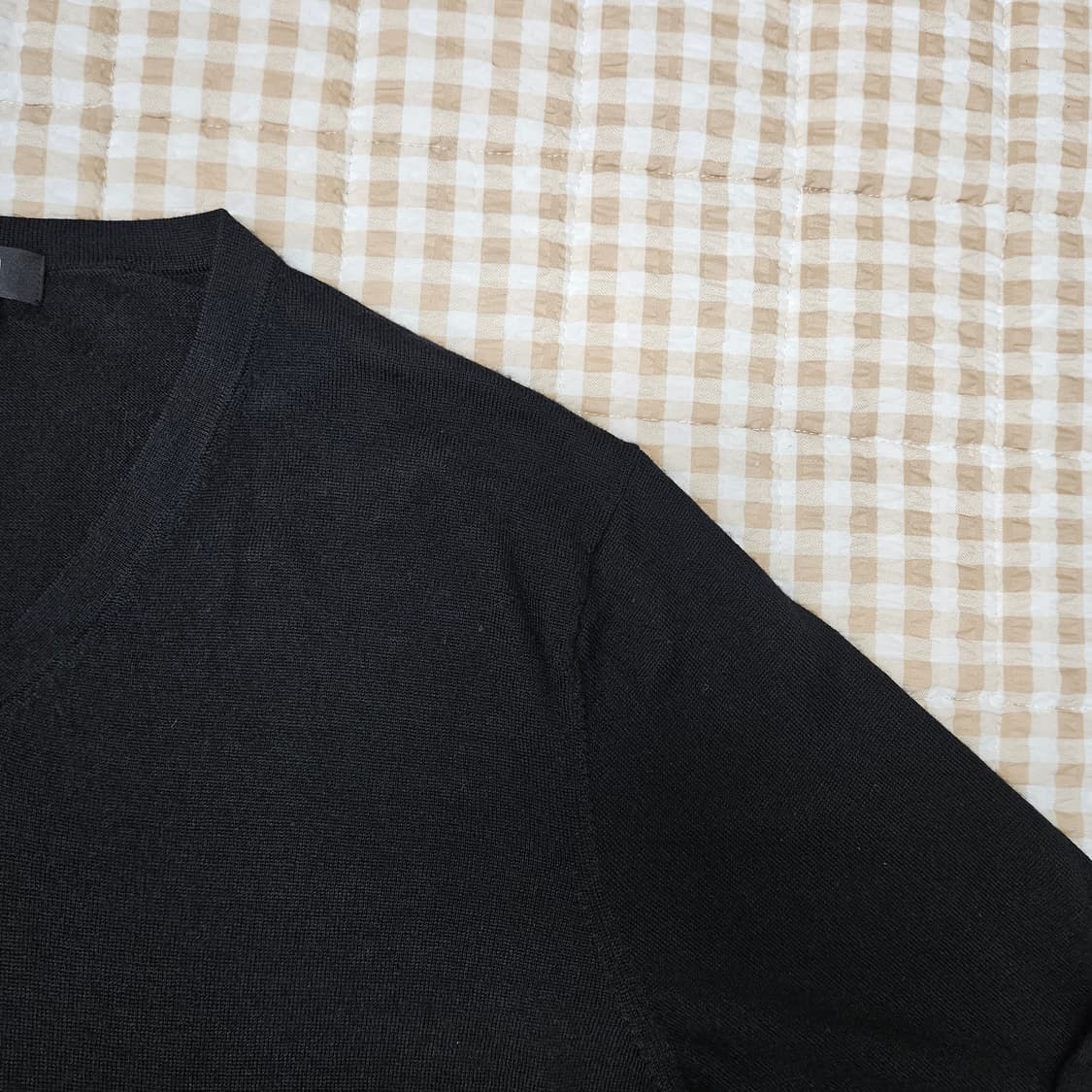 유니클로 울100 브이넥 니트 남자100 상품이미지3