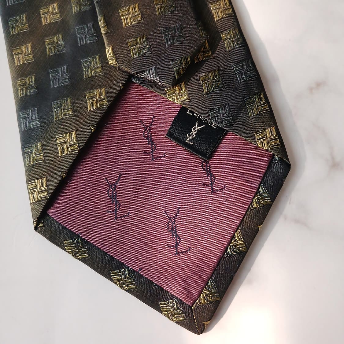 입생로랑 실크 다크그린 모노그램 넥타이 9.6cm A등급 A19076
 상품이미지10