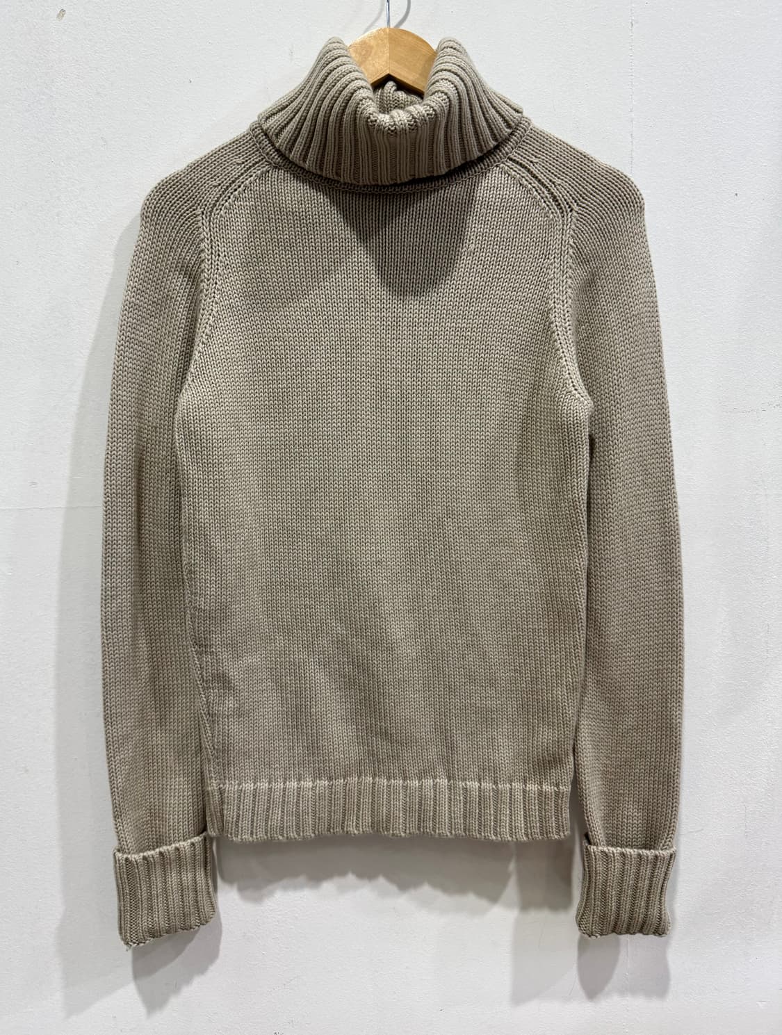 Theory 터틀넥 니트 베이지 4사이즈 상품이미지1