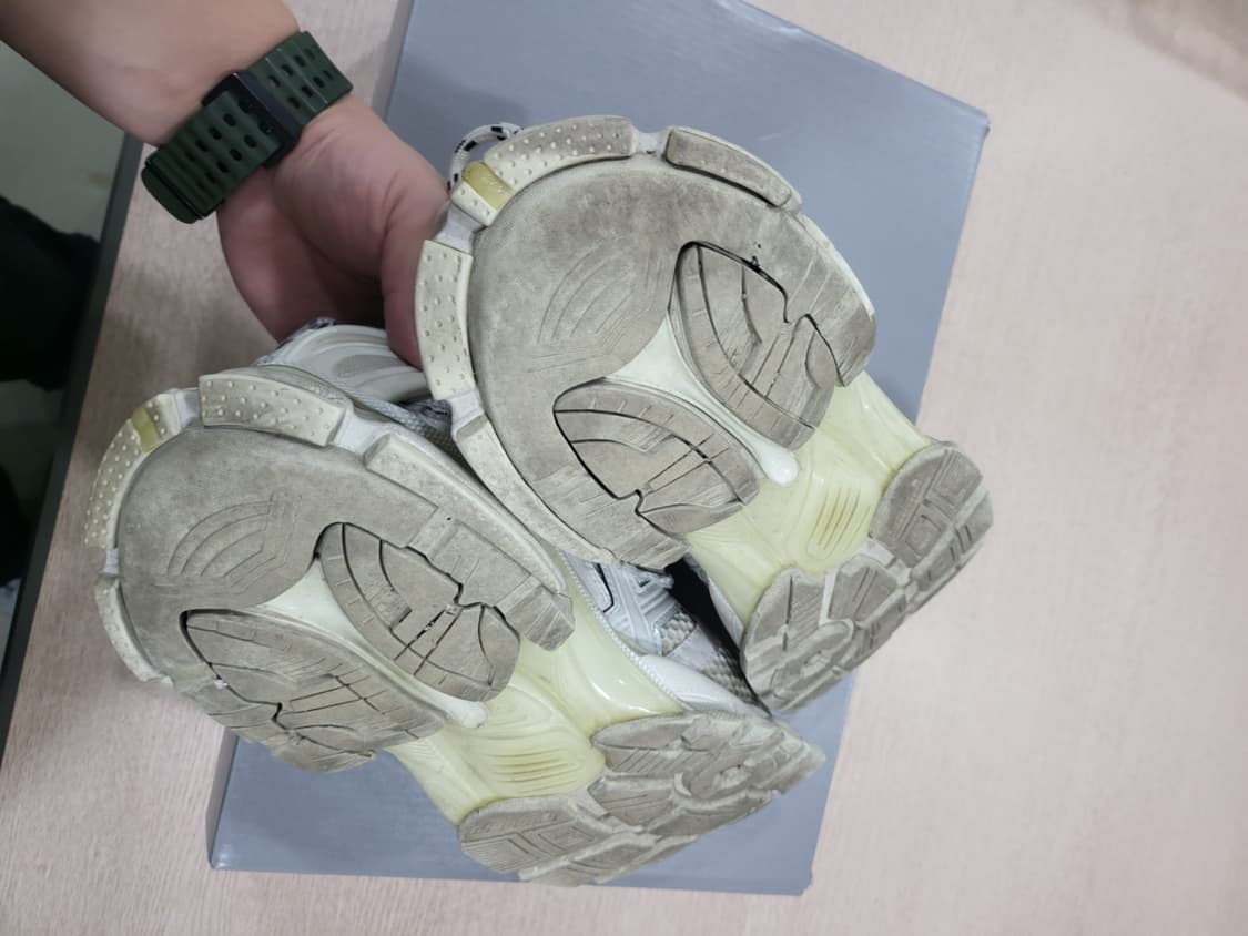 발렌시아가 러너 스니커즈 화이트 40 상품이미지3