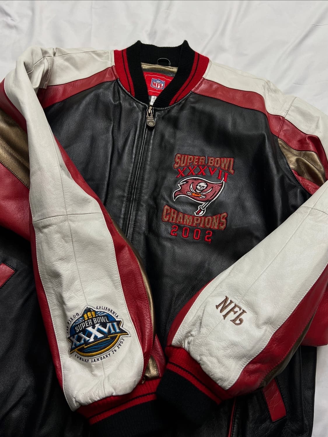 NFL 탬파베이 버커니어스 가죽자켓 상품이미지8