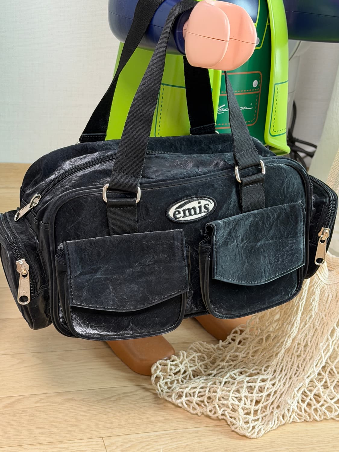 이미스 멀티 포켓 호보백 블랙 상품이미지1