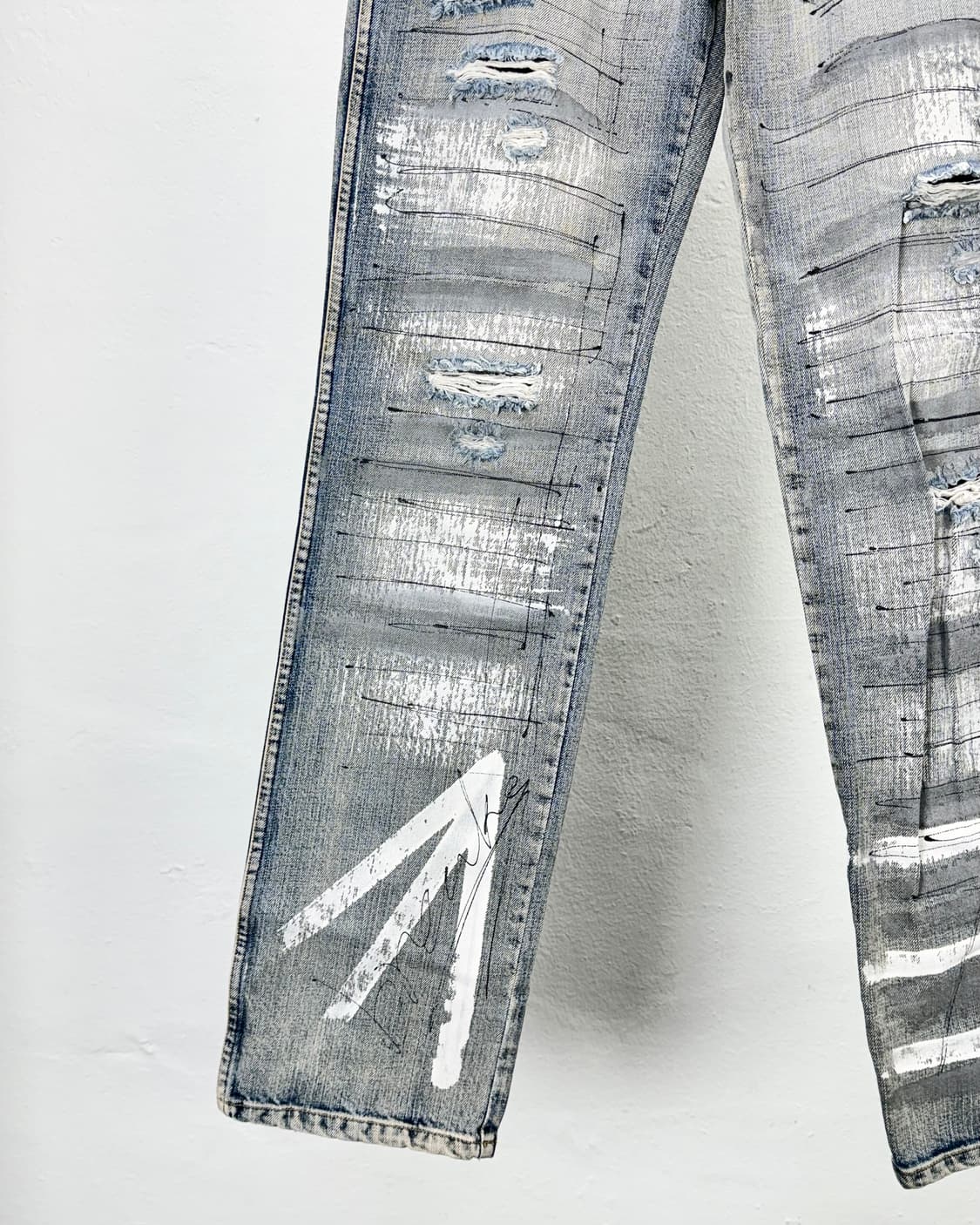 코스티 워시드 블루 스트레치 안티 페인티드 데님 팬츠 상품이미지4