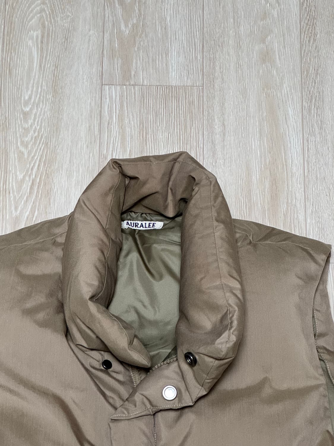 오라리 LIGHT FINX DOWN VEST 다운 베스트 상품이미지4