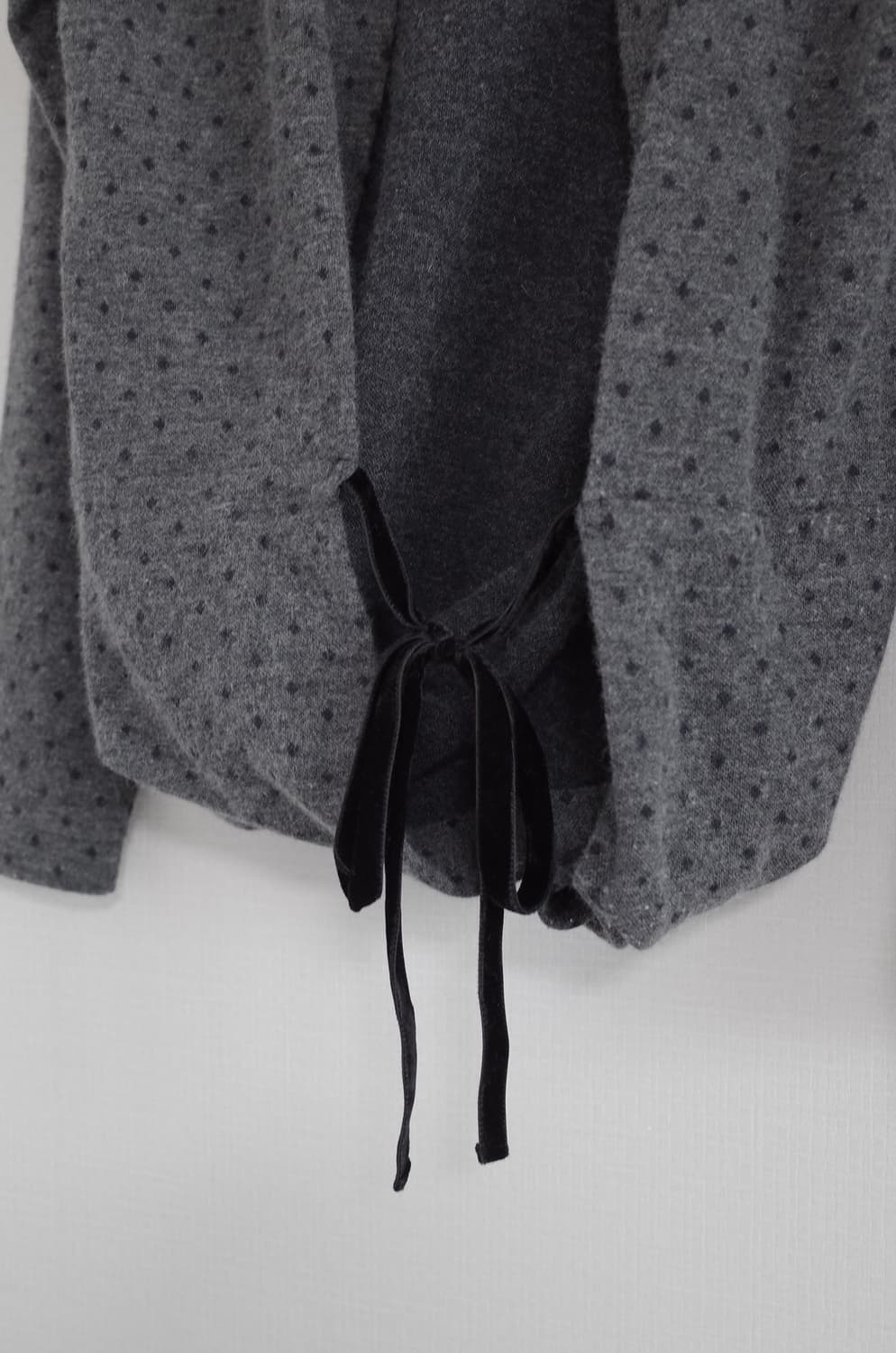 꼼데가르송 트리콧 셔링 블라우스 상품이미지5