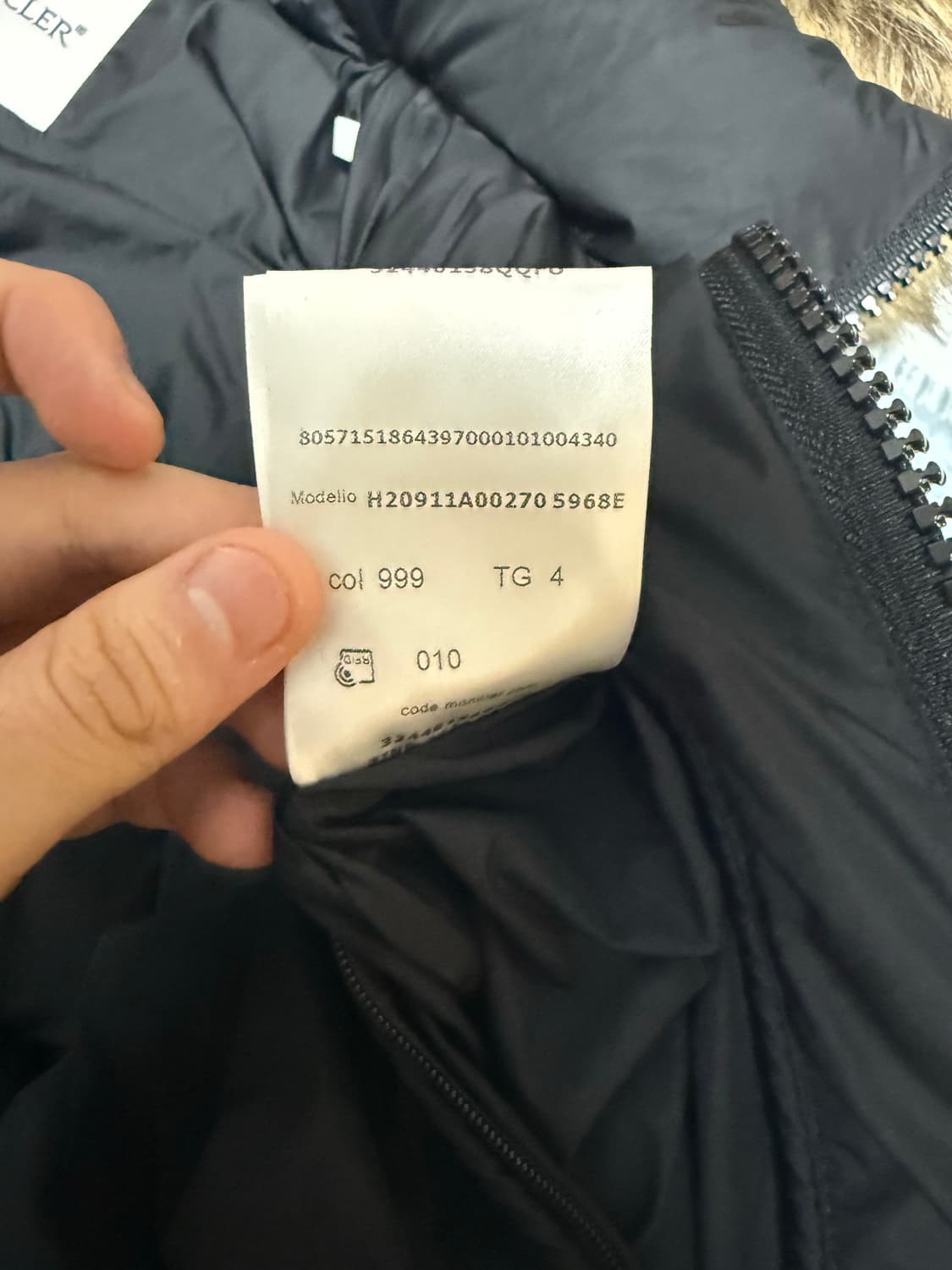 [크림판 구매내역보유,4사이즈] 22FW 몽클레어 마야프 패딩 상품이미지8