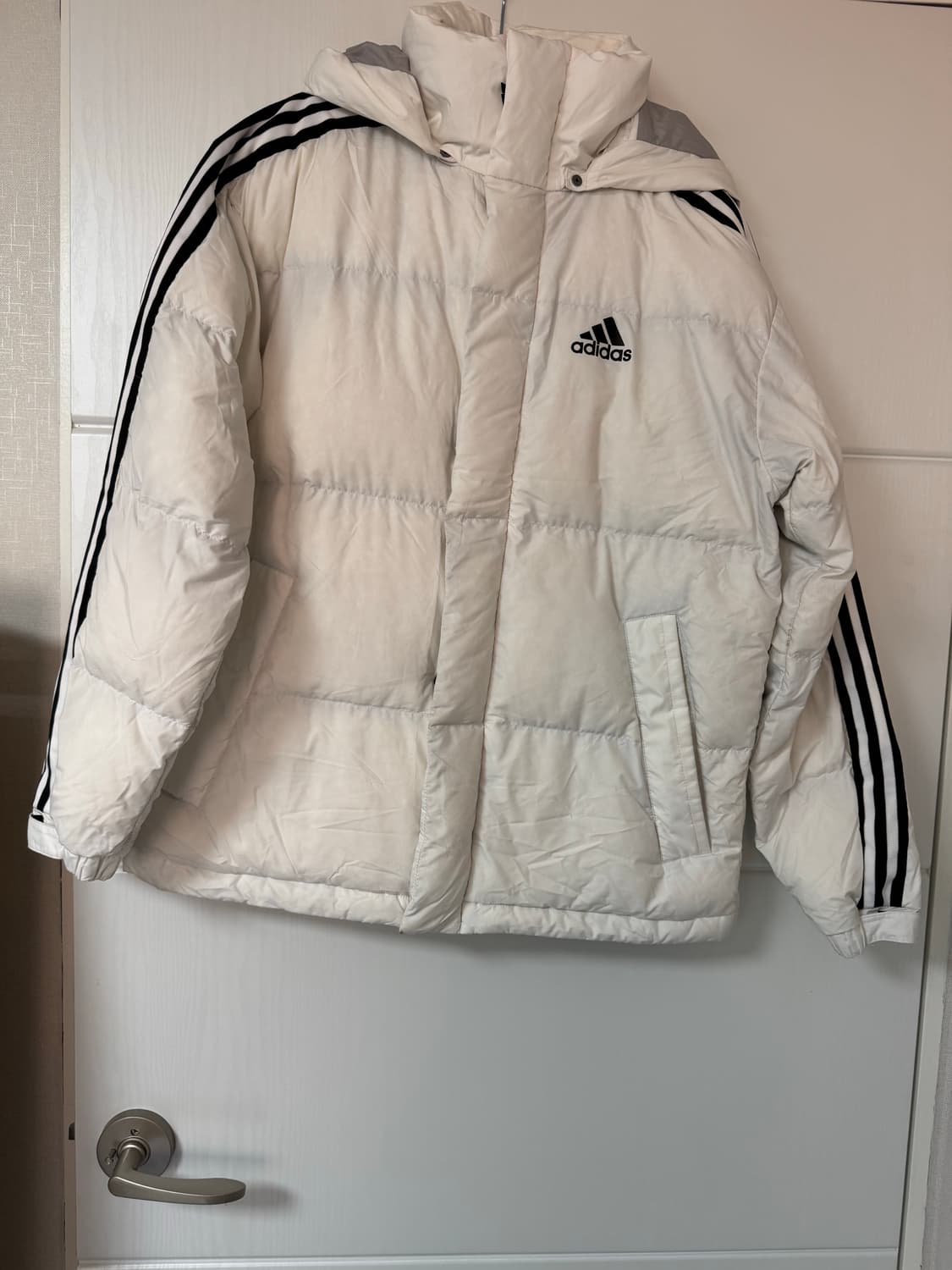 아디다스 흰색 오리털 패딩 M 상품이미지1