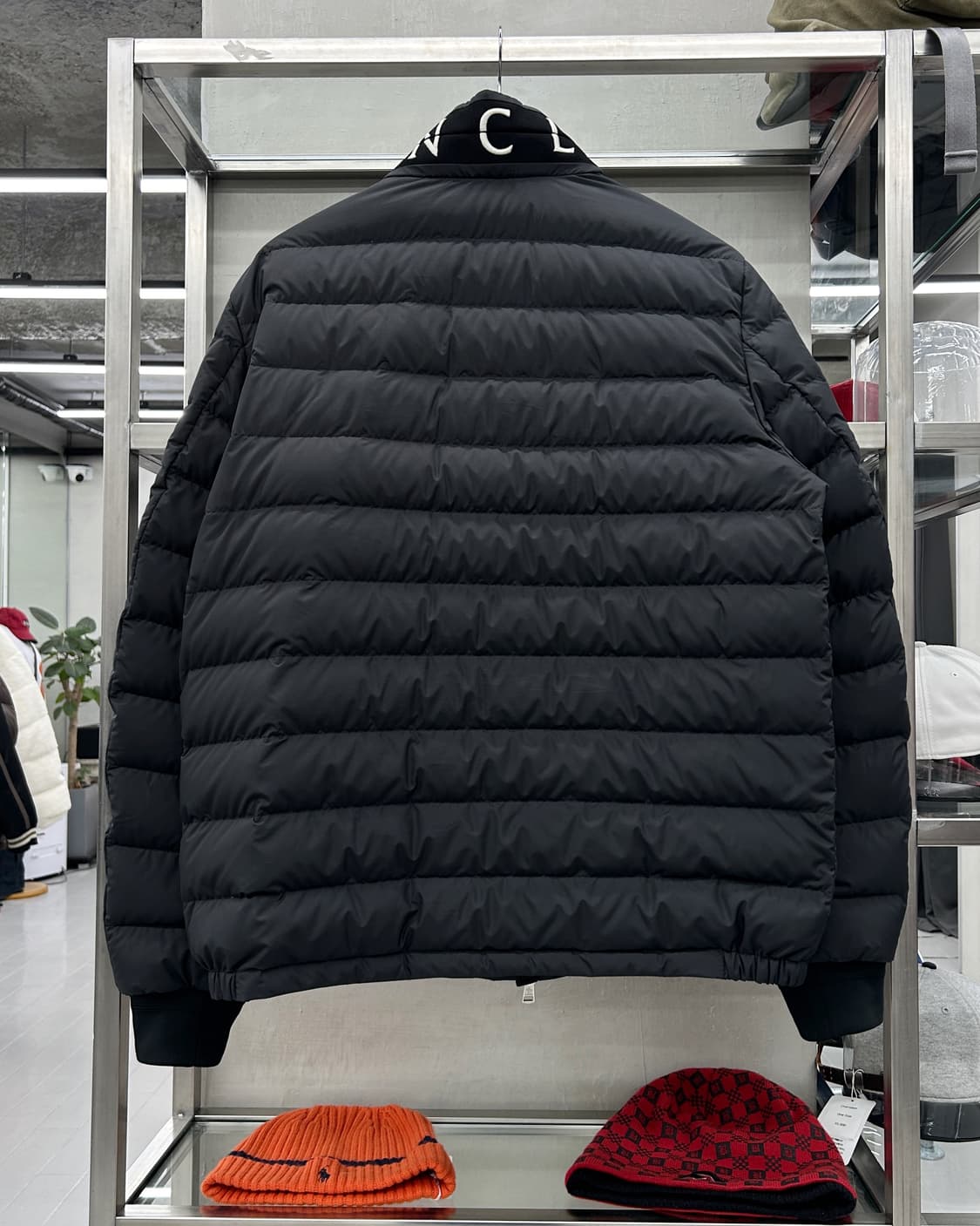 몽클레르 아키오 구스다운 패딩 *샤이보이토비 착용* 상품이미지7