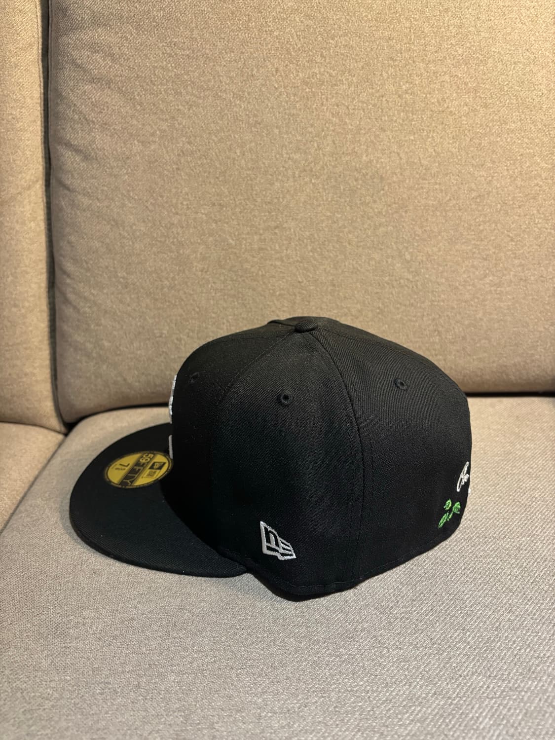 본앤레이즈드 뉴에라 햇 (희귀 매물) 상품이미지3