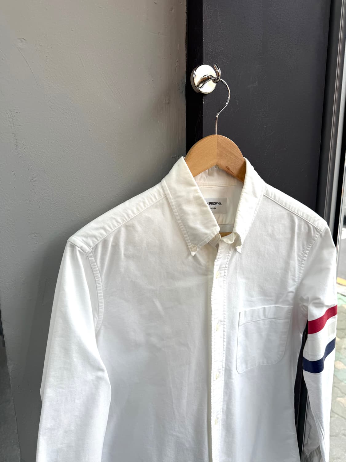 1/ 톰브라운 사선완장 옥스포드 셔츠 상품이미지3