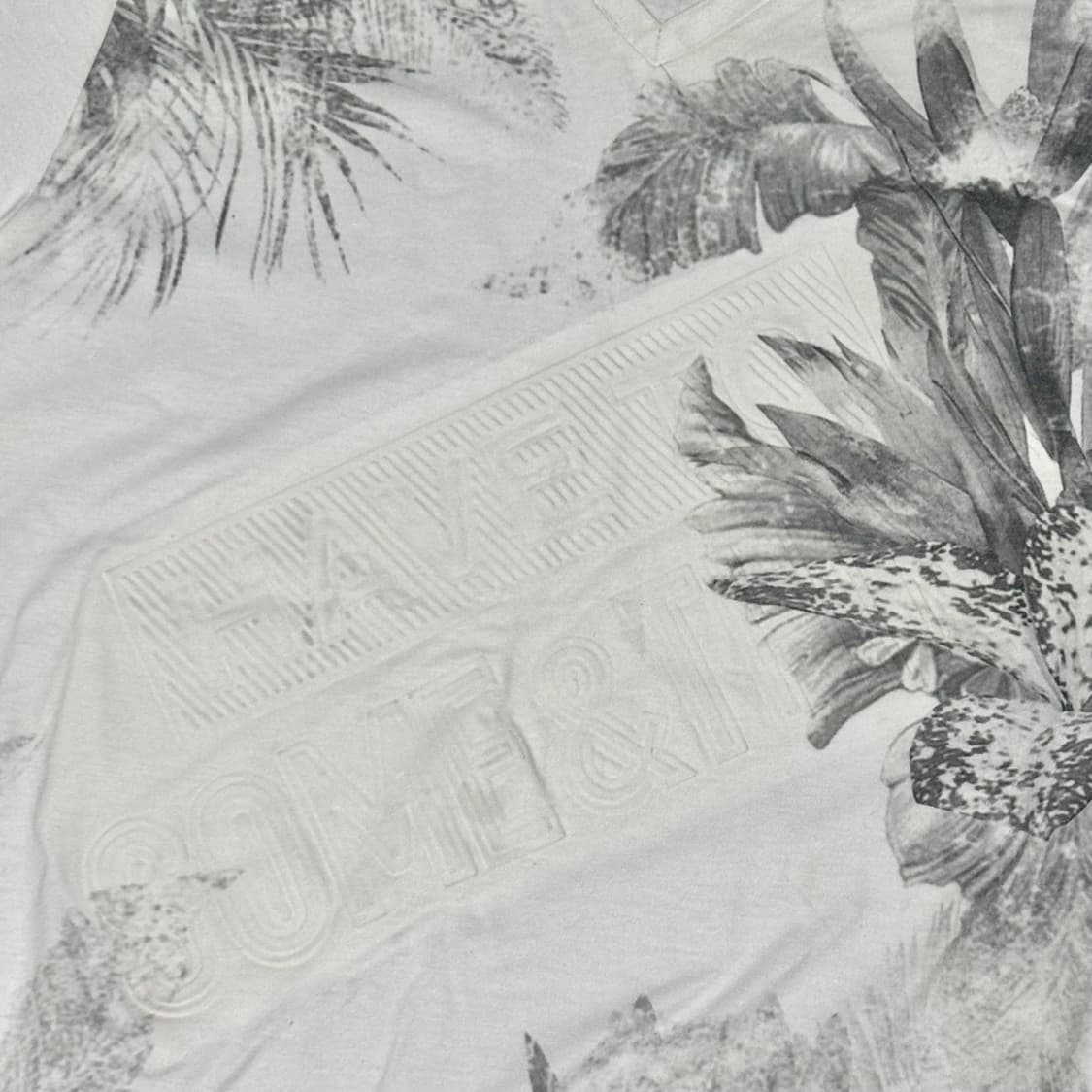 IN THE ATTIC T-Shirt 상품이미지2