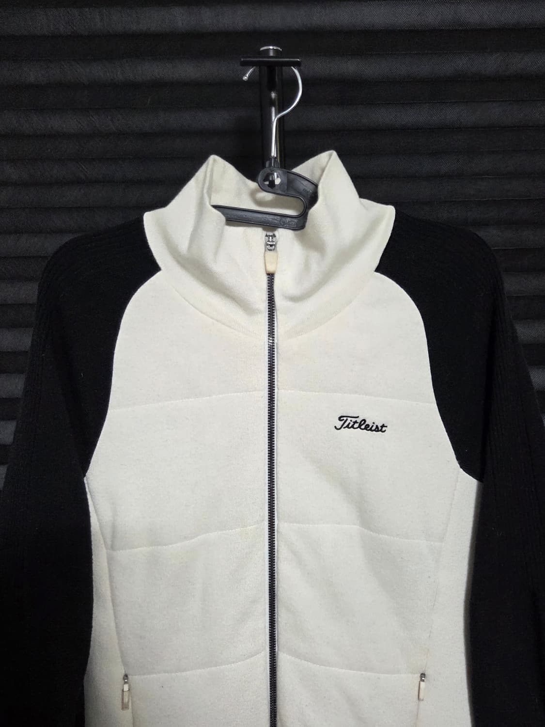 (정품) [타이틀리스트] 골프 니트 집업 판매합니다. 상품이미지2