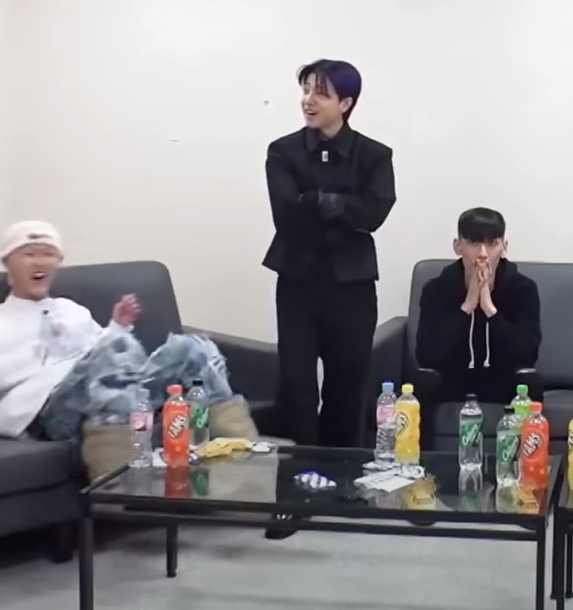 준느 크롭 자켓 M 상품이미지3