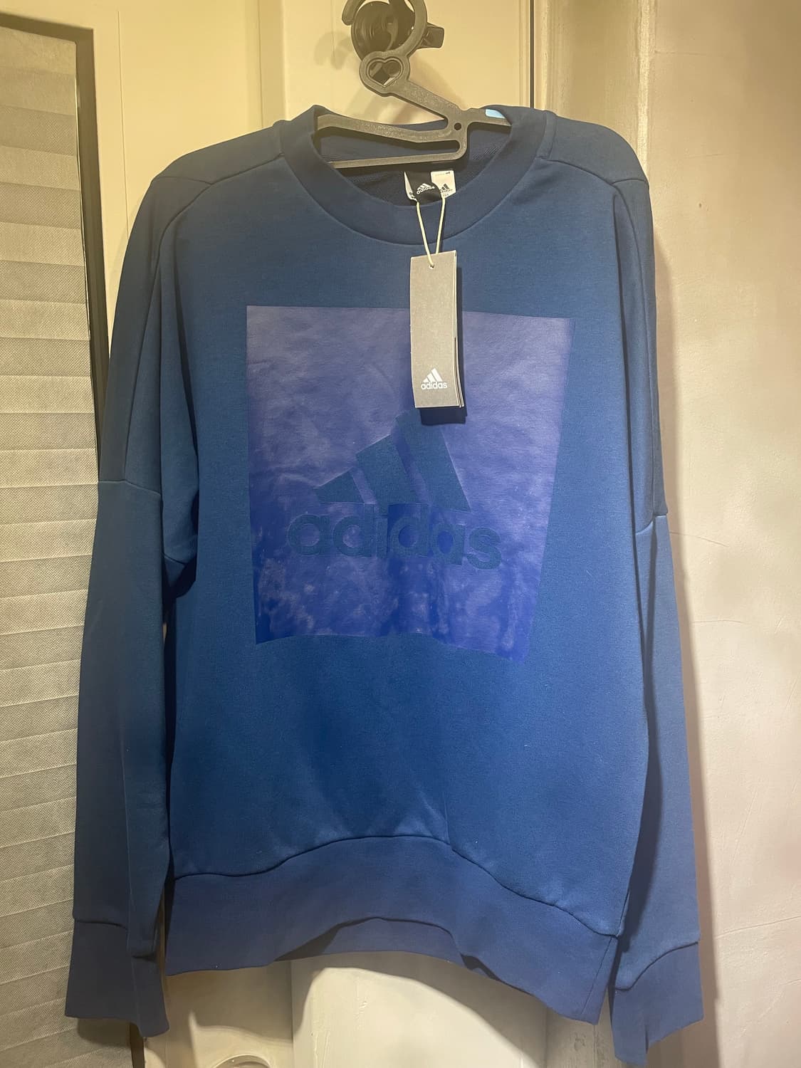 아디다스맨투맨 새상품 가슴 60 기장70 상품이미지1