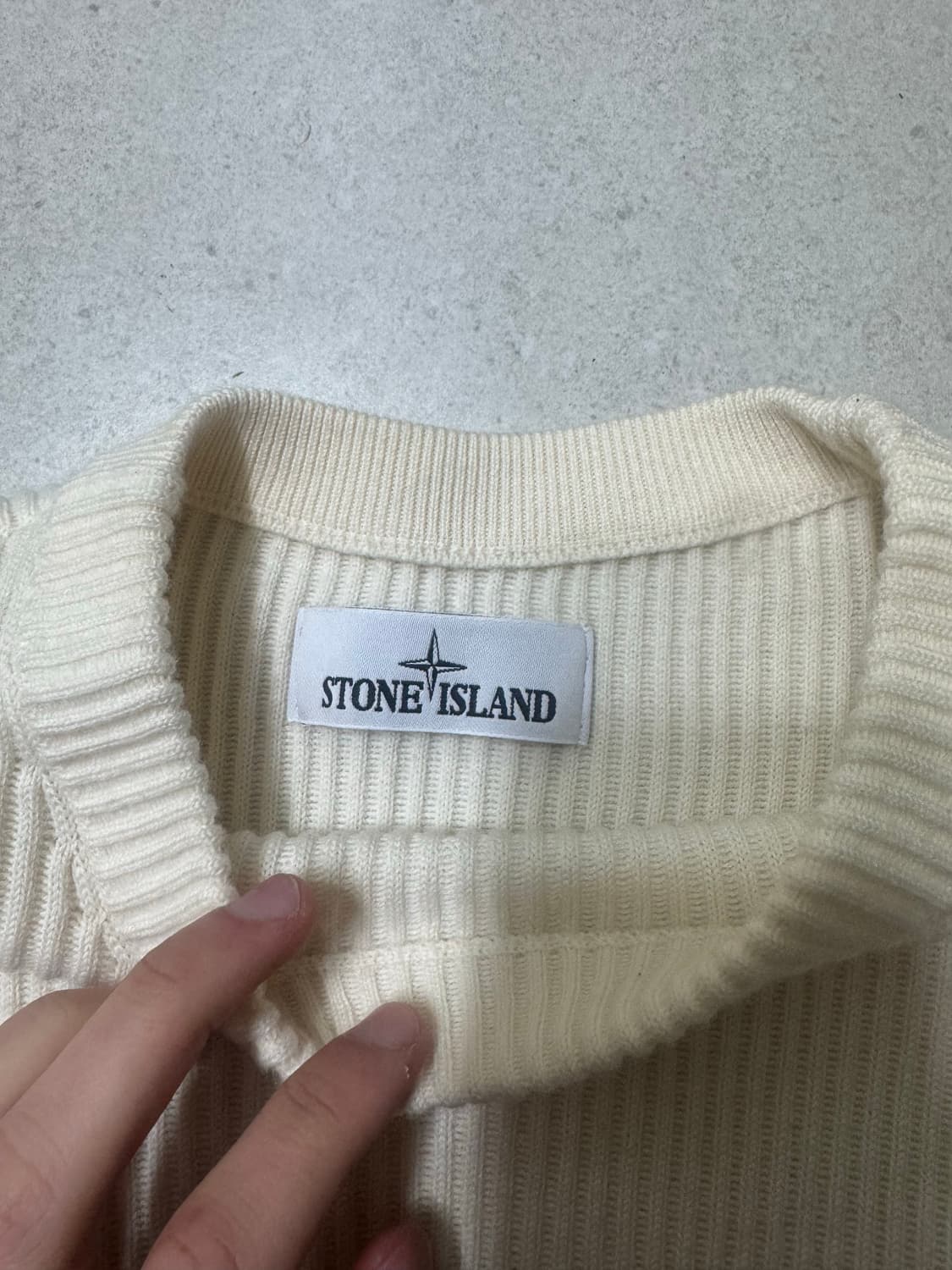 스톤아일랜드 니트 ( 늘어남 ) 상품이미지4