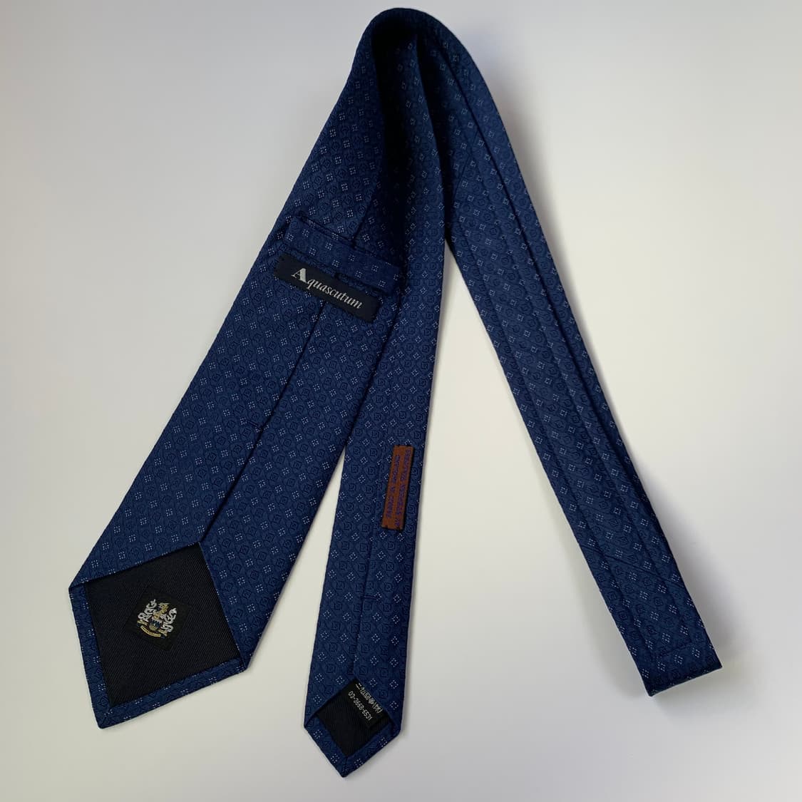 아쿠아스큐텀 명품 네이비 정장넥타이 100실크 A+등급 최상급 상품이미지10