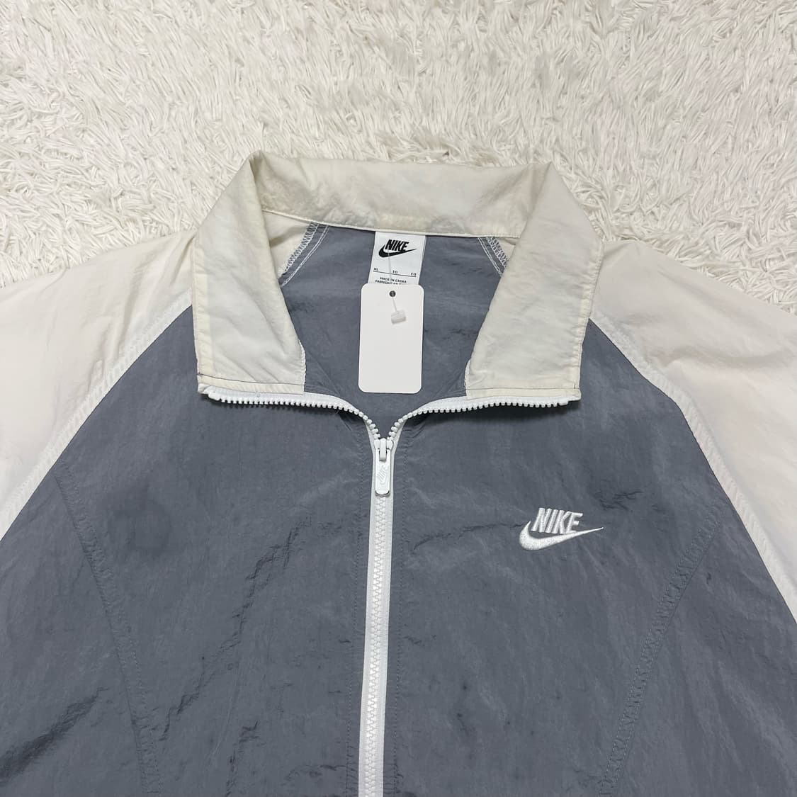 Nike woven unlined windbreaker 상품이미지6