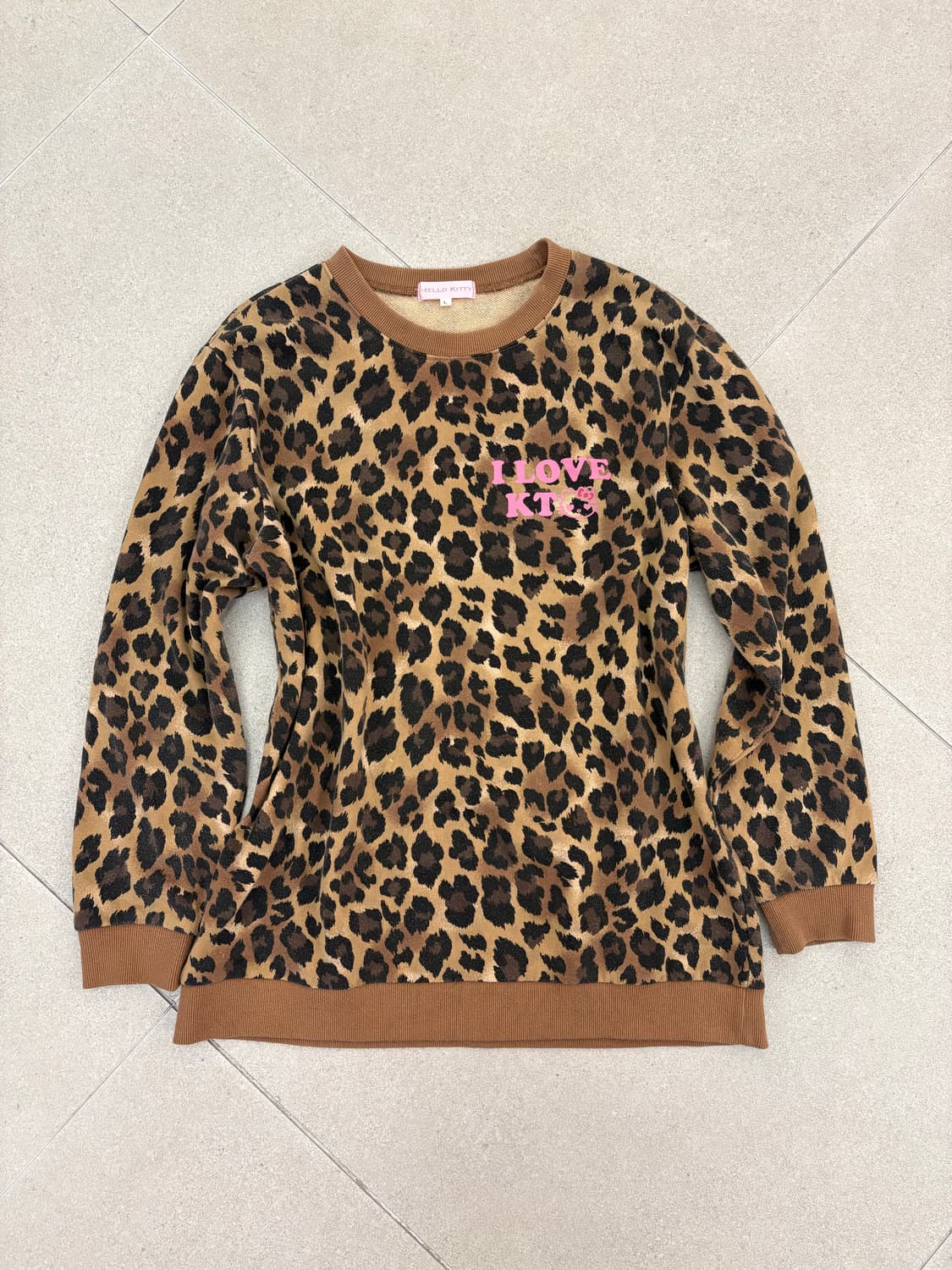 레오파드 키티 맨투맨 상품이미지2