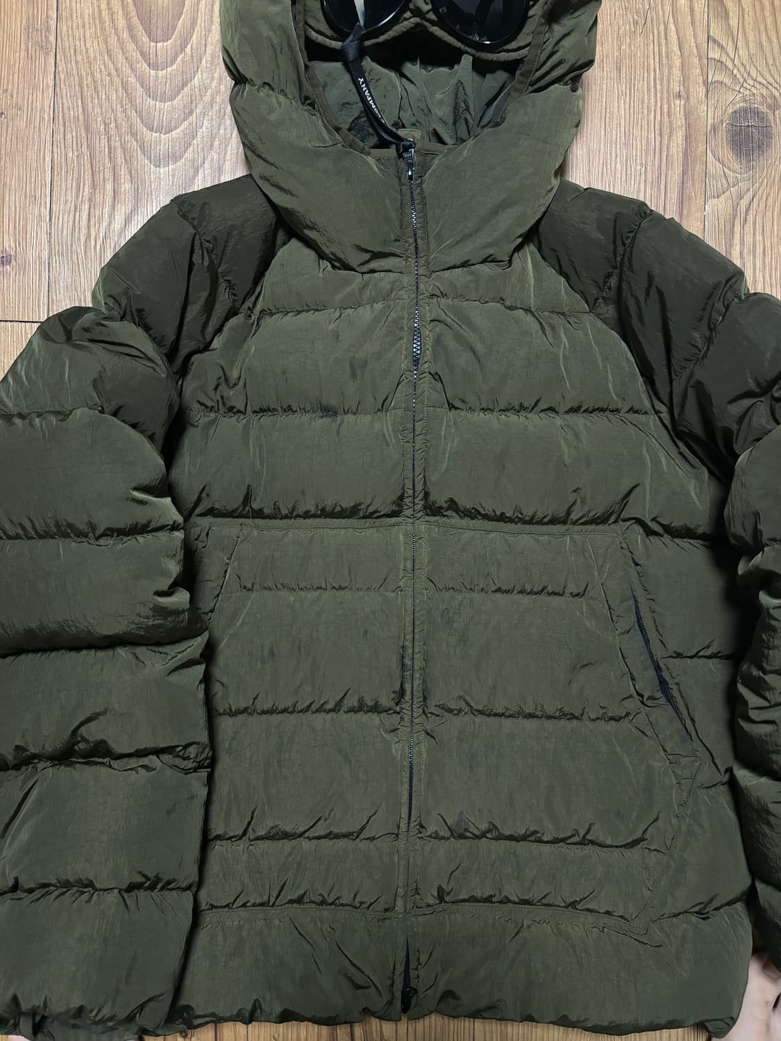 씨피컴퍼니 에코크롬 고글패딩 L 상품이미지3