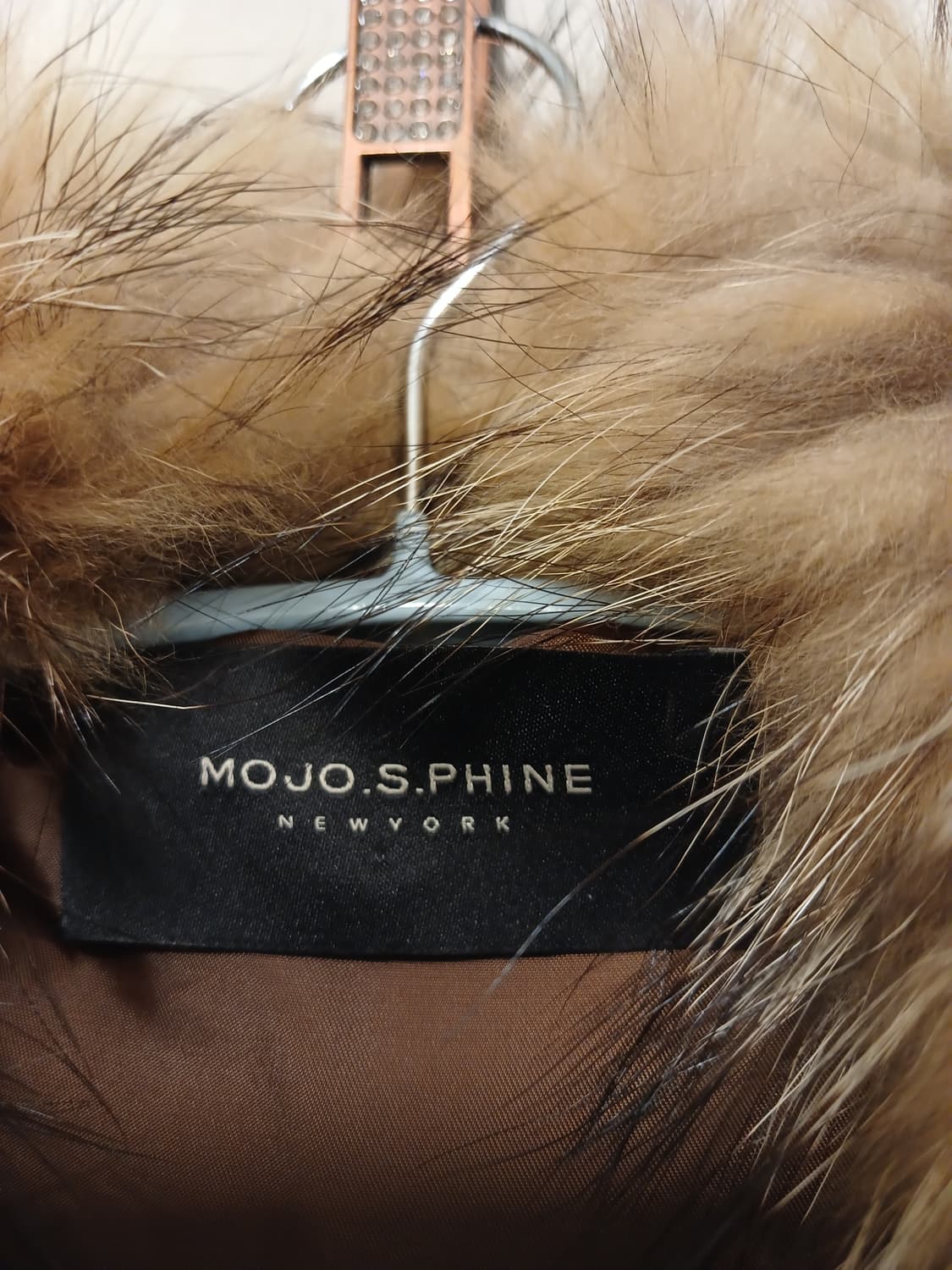 모조에스핀 정품 여성 락쿤털 100% 소재 패딩 85-91-164 상품이미지2