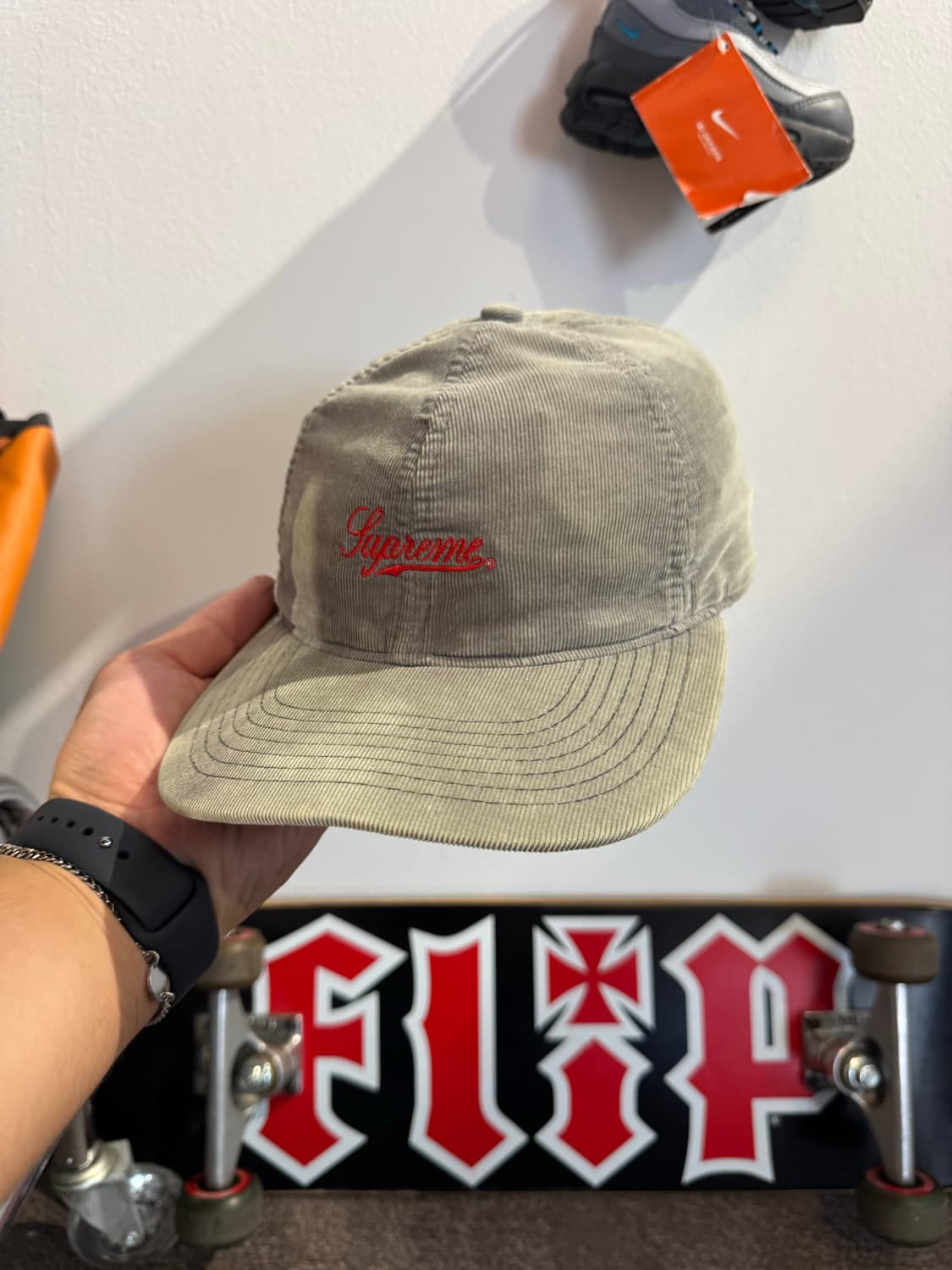 슈프림 Fitted 고듀로이 캡 상품이미지4