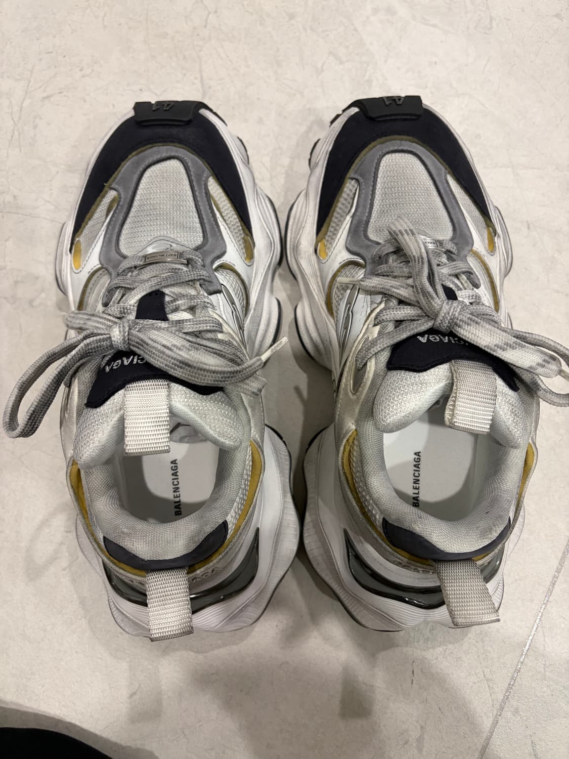 발렌시아가 카고 스니커즈 화이트 그레이 41 상품이미지3