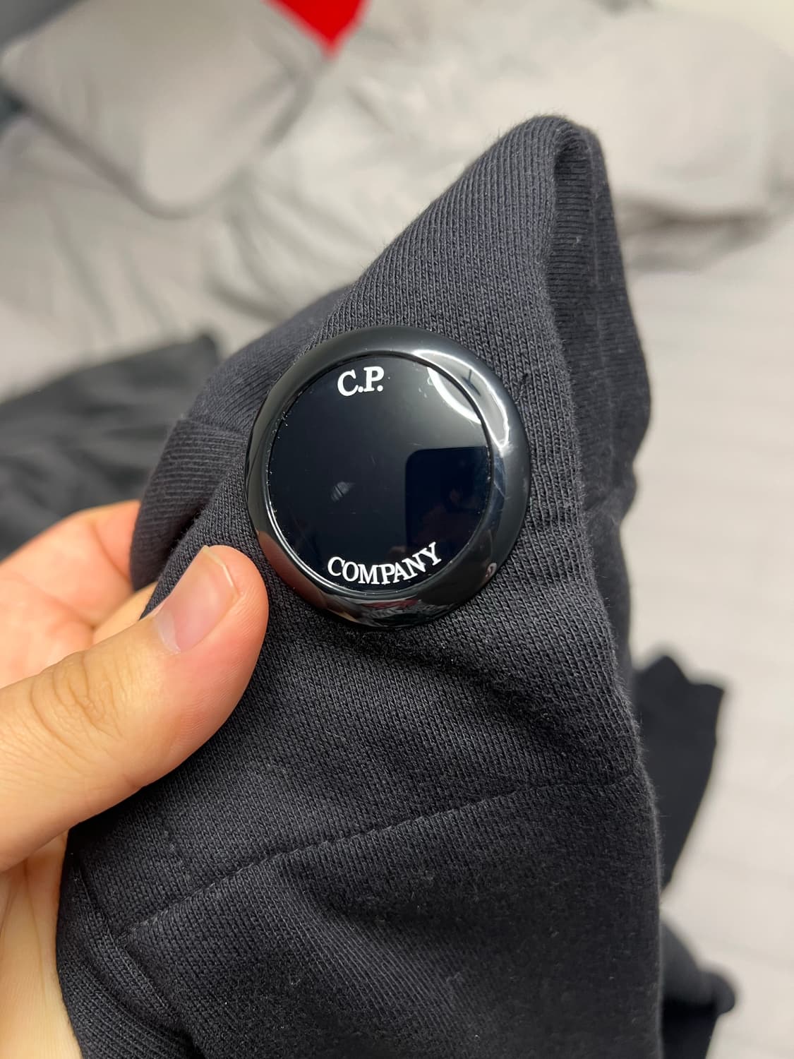 정품)Cp컴퍼니 다이고날 렌즈 와펜 맨투맨 fw 3xl 상품이미지9